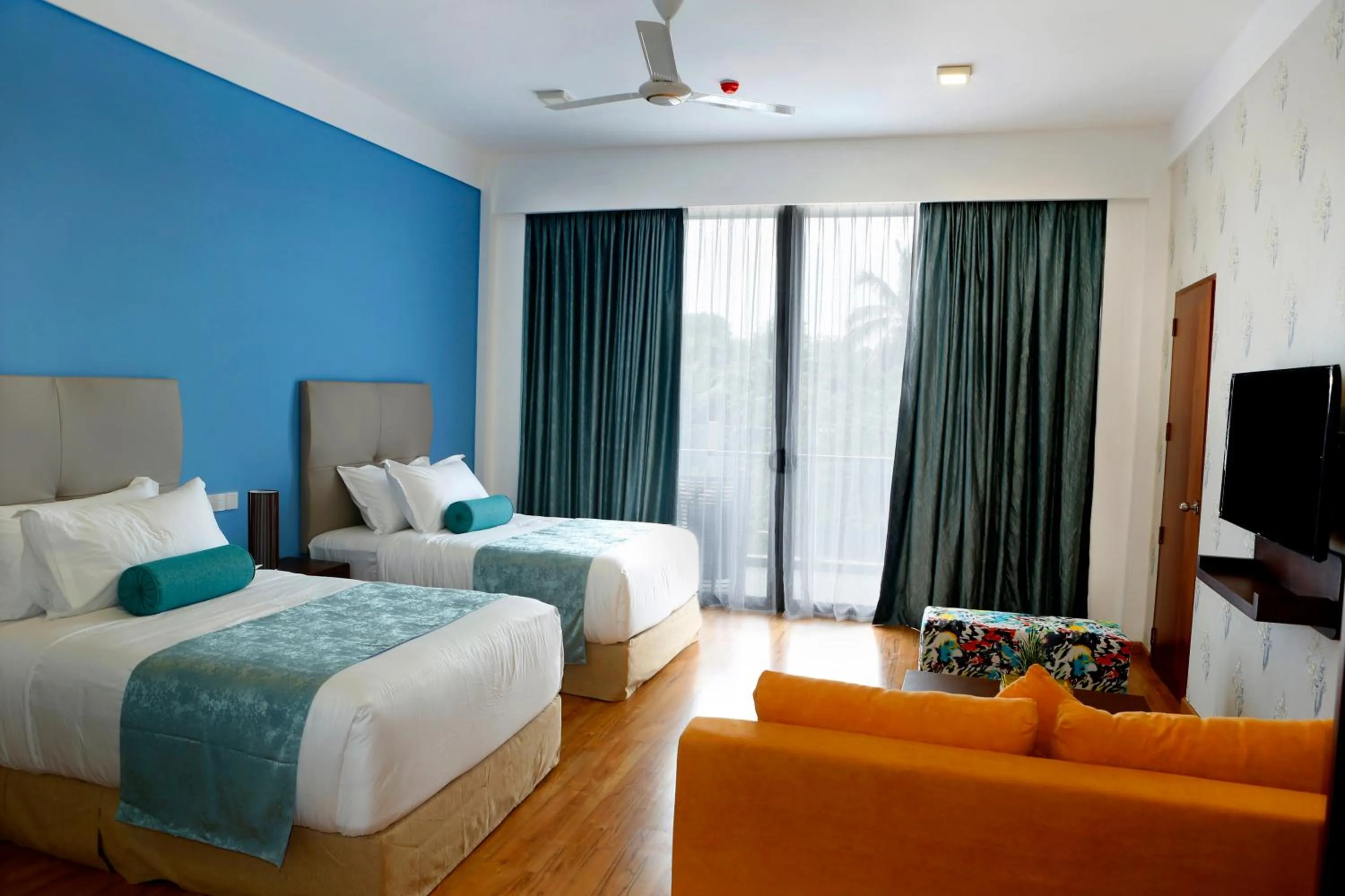 Bed in Club Waskaduwa Beach Resort & Spa