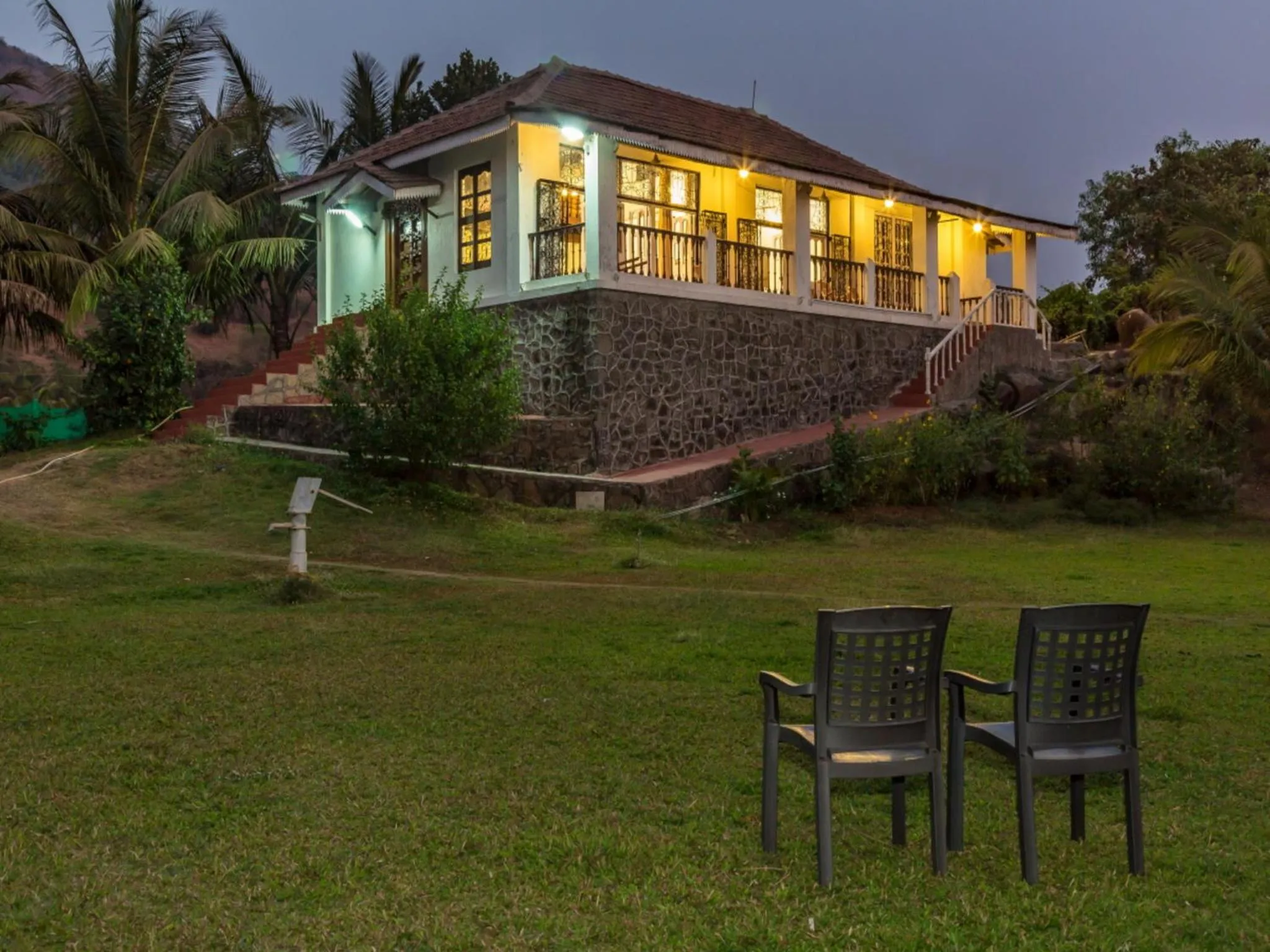 Property building in SaffronStays Salt Rim on the Beach, Korlai