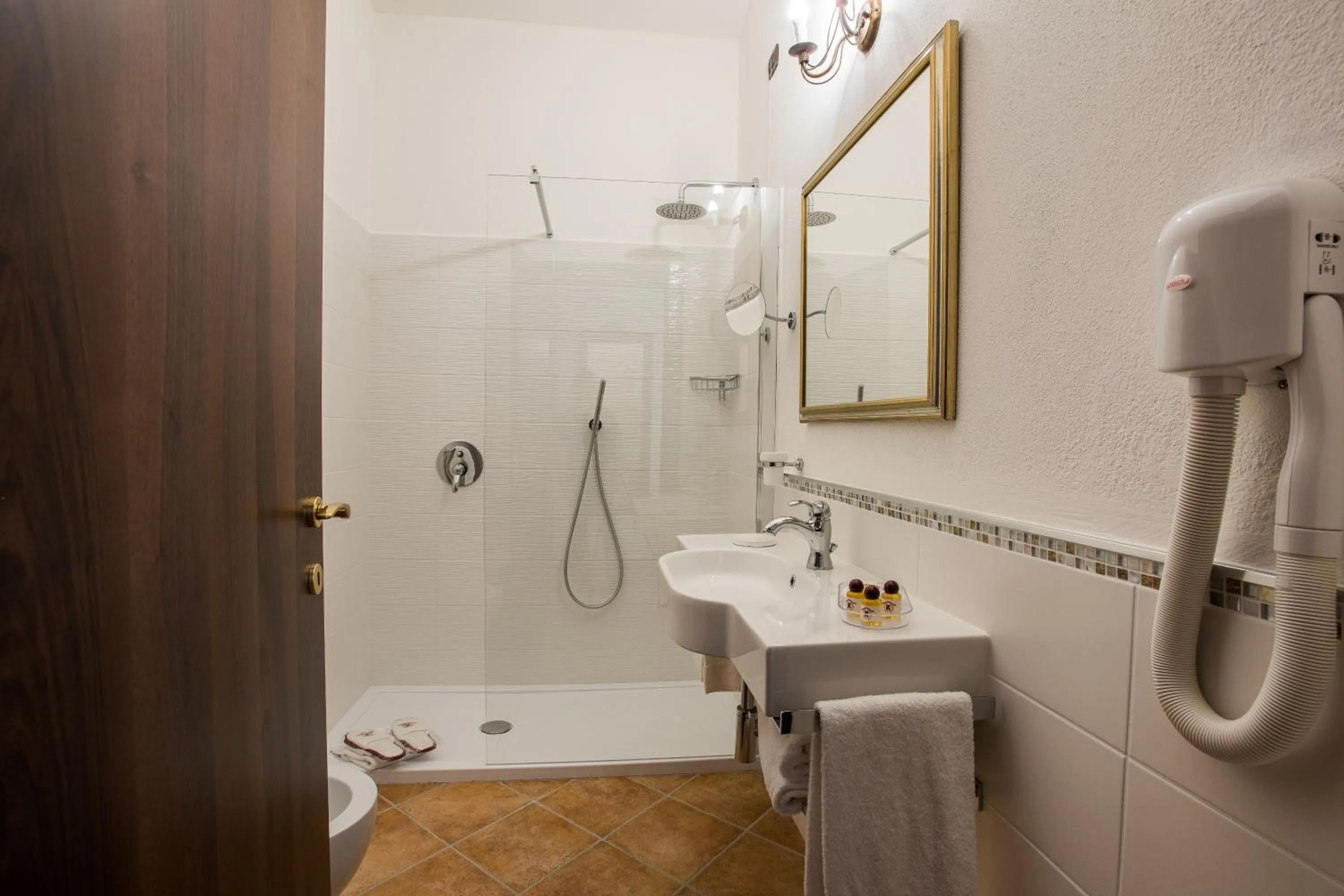 Shower in Hotel Lido degli Spagnoli Wellness & Spa