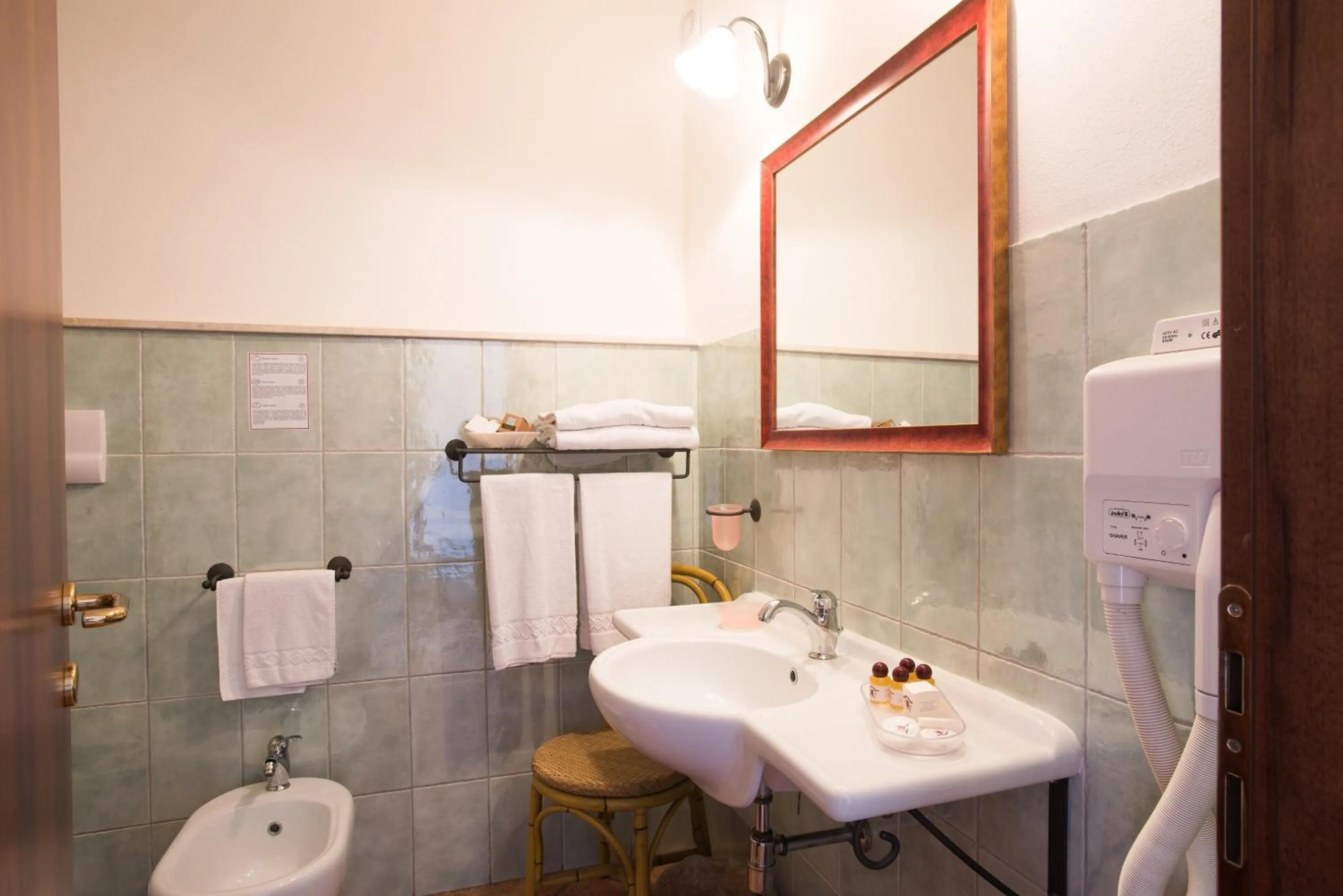 Bathroom in Hotel Lido degli Spagnoli Wellness & Spa