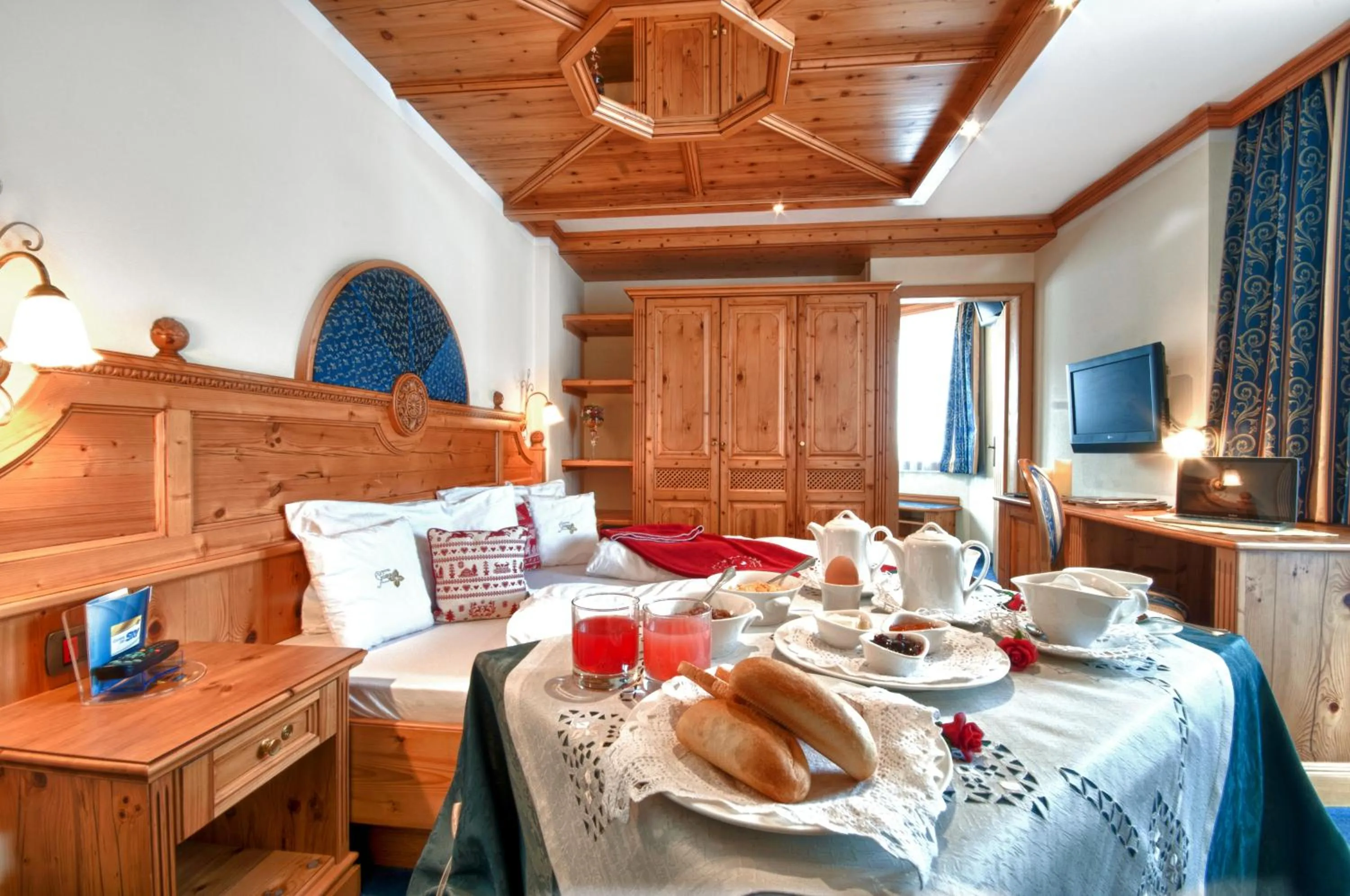 Bedroom, Bed in Hotel Gianna