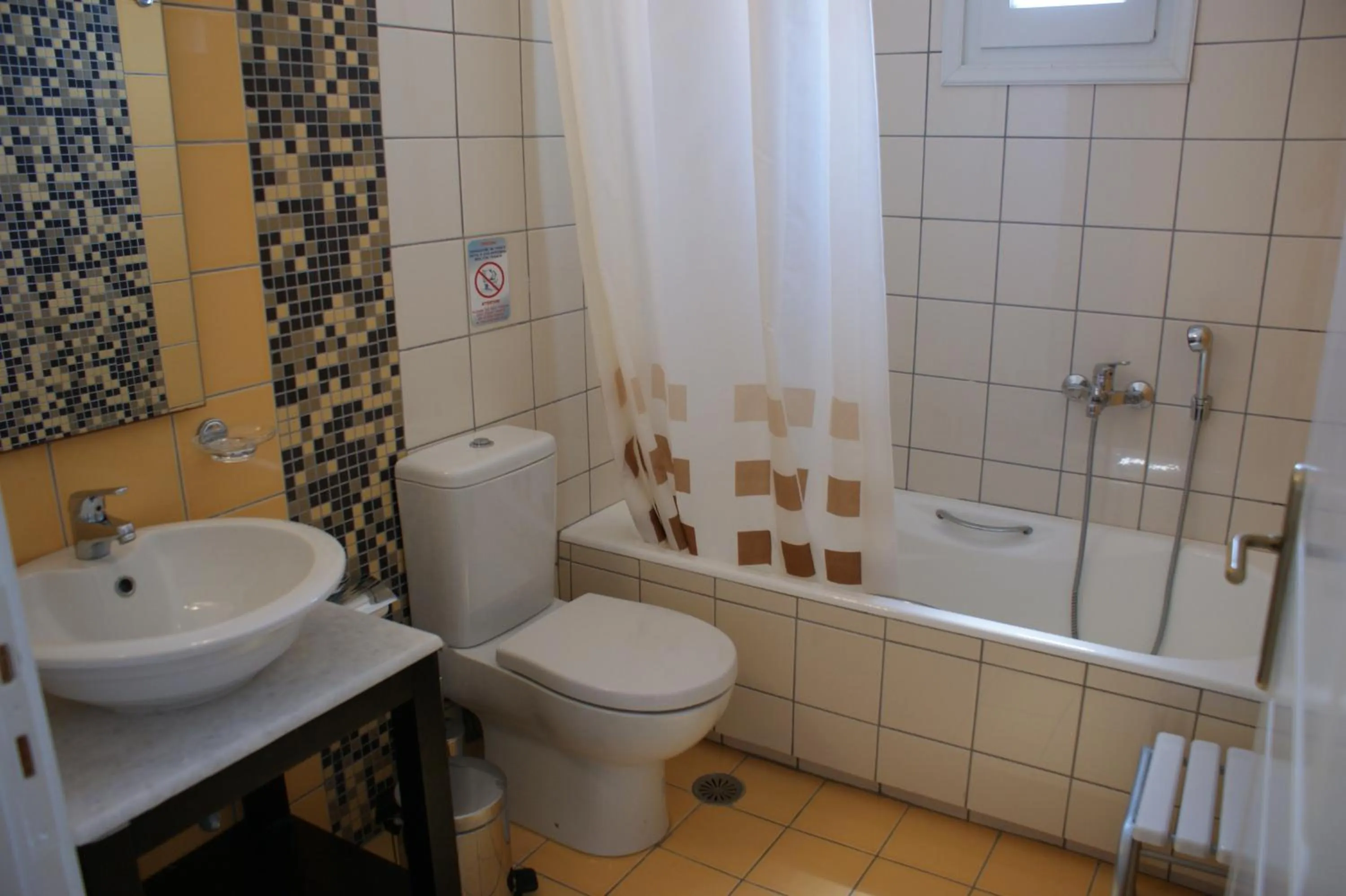 Bathroom in Annita's Village Hotel