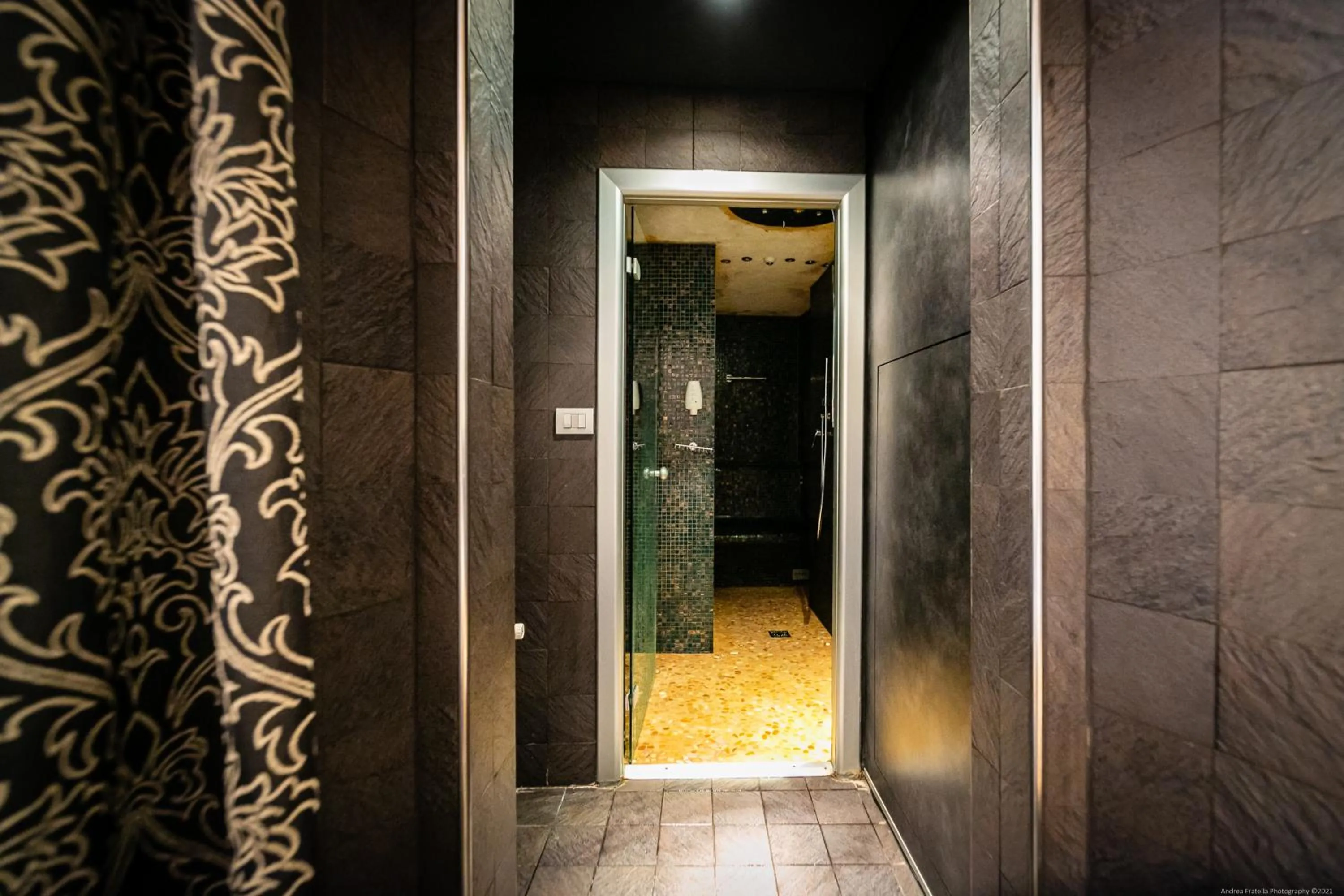Steam room in Boutique Exclusive B&B
