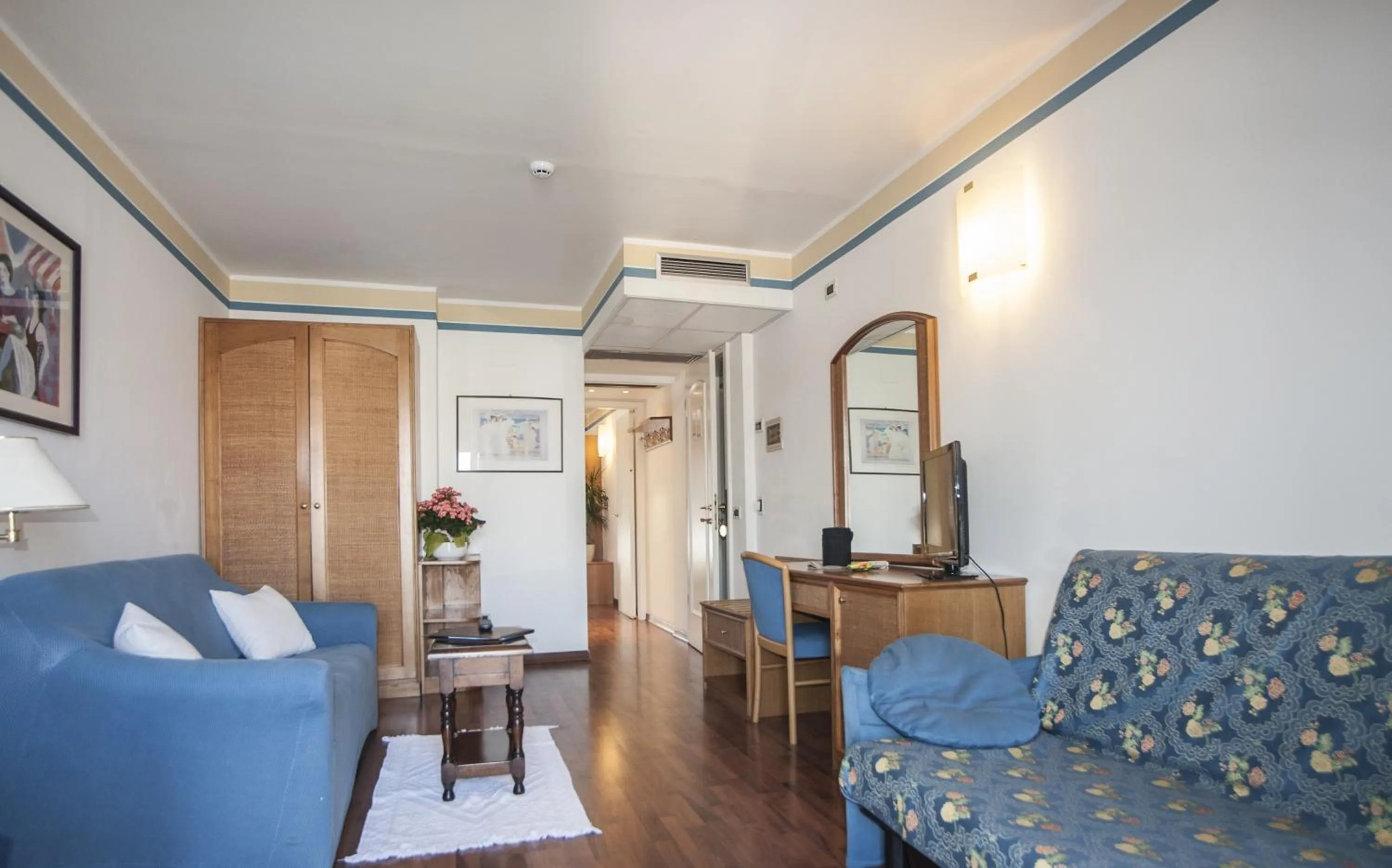 TV and multimedia in Hotel Metropole