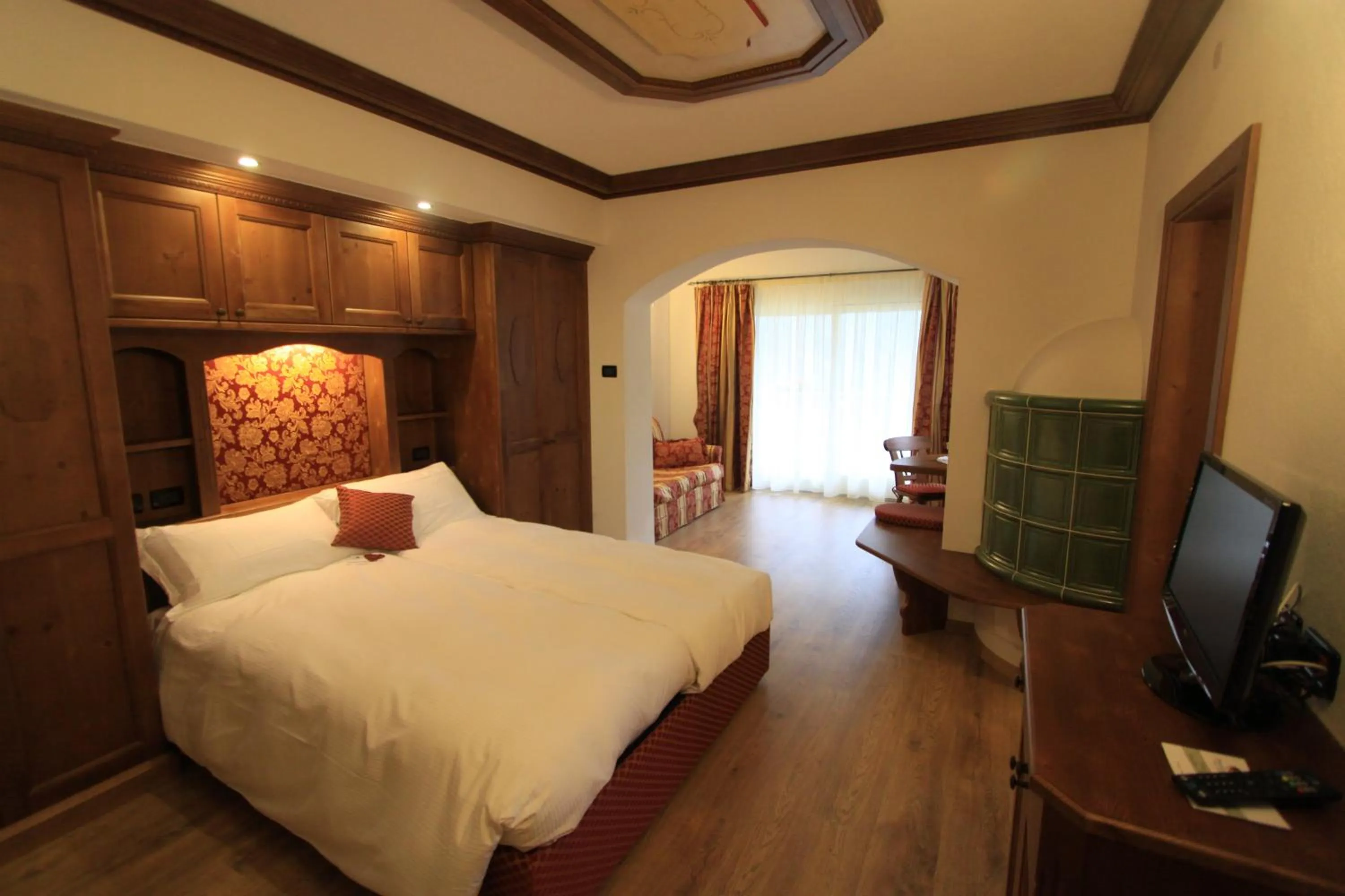 Day, Bed in Dolasilla Park Hotel