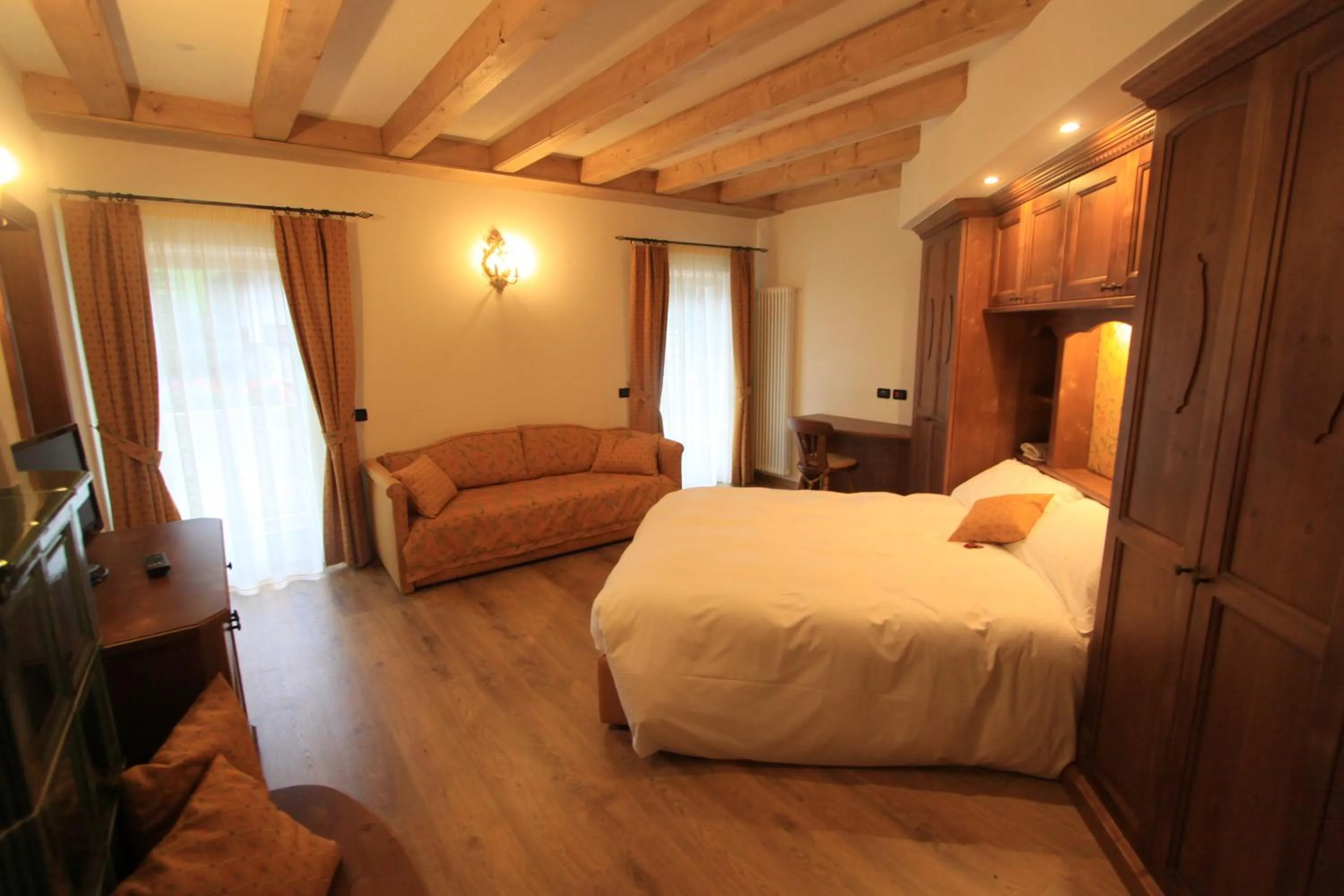 Photo of the whole room, Bed in Dolasilla Park Hotel