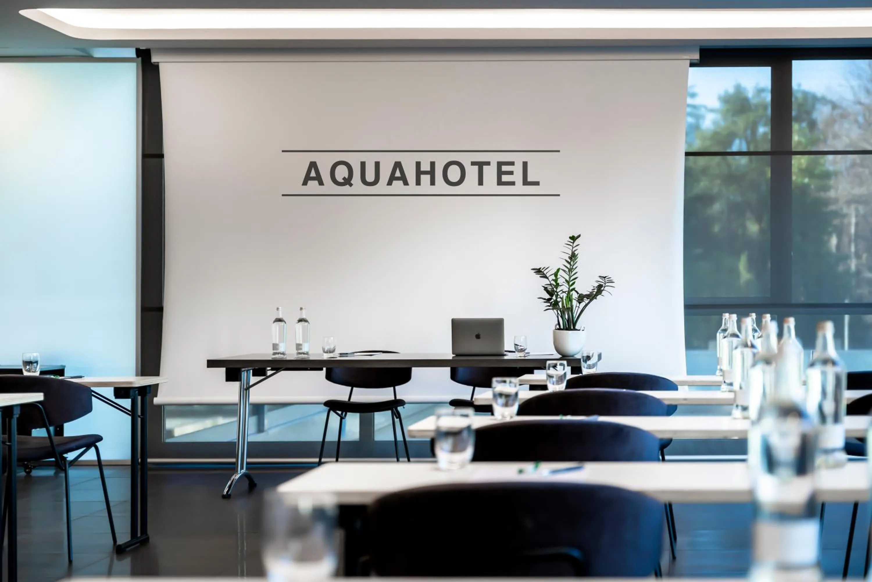 Meeting/conference room in Aqua Hotel