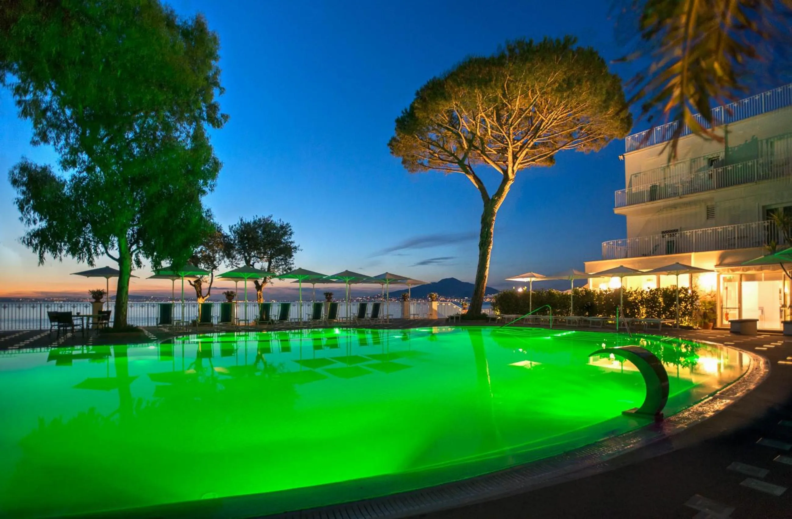 Swimming pool in Grand Hotel Riviera