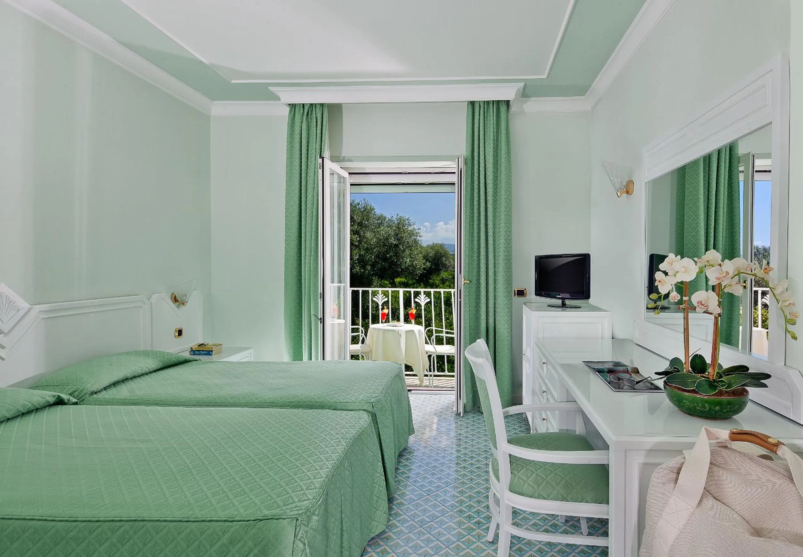 Photo of the whole room, Bed in Grand Hotel Riviera