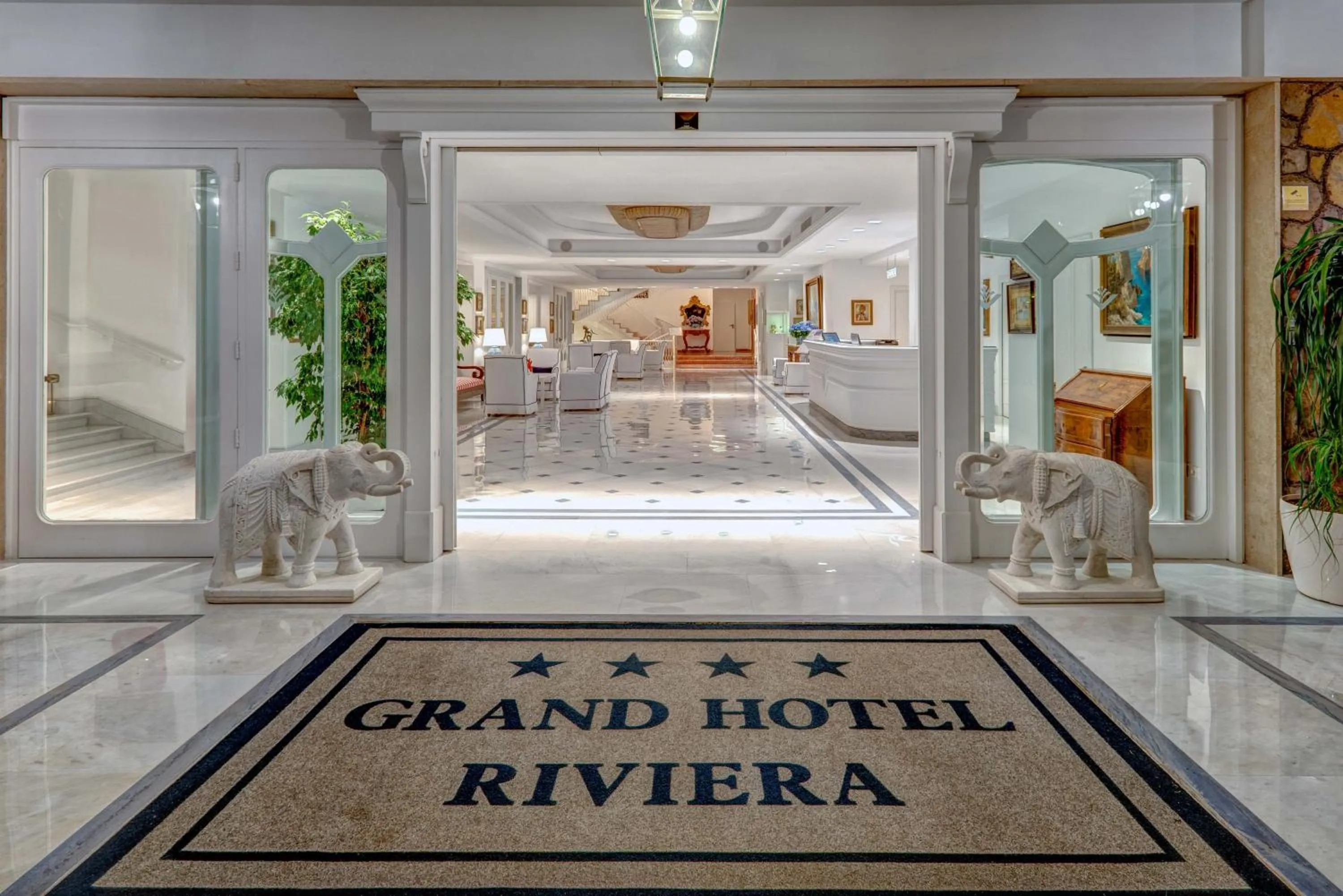 Lobby or reception in Grand Hotel Riviera