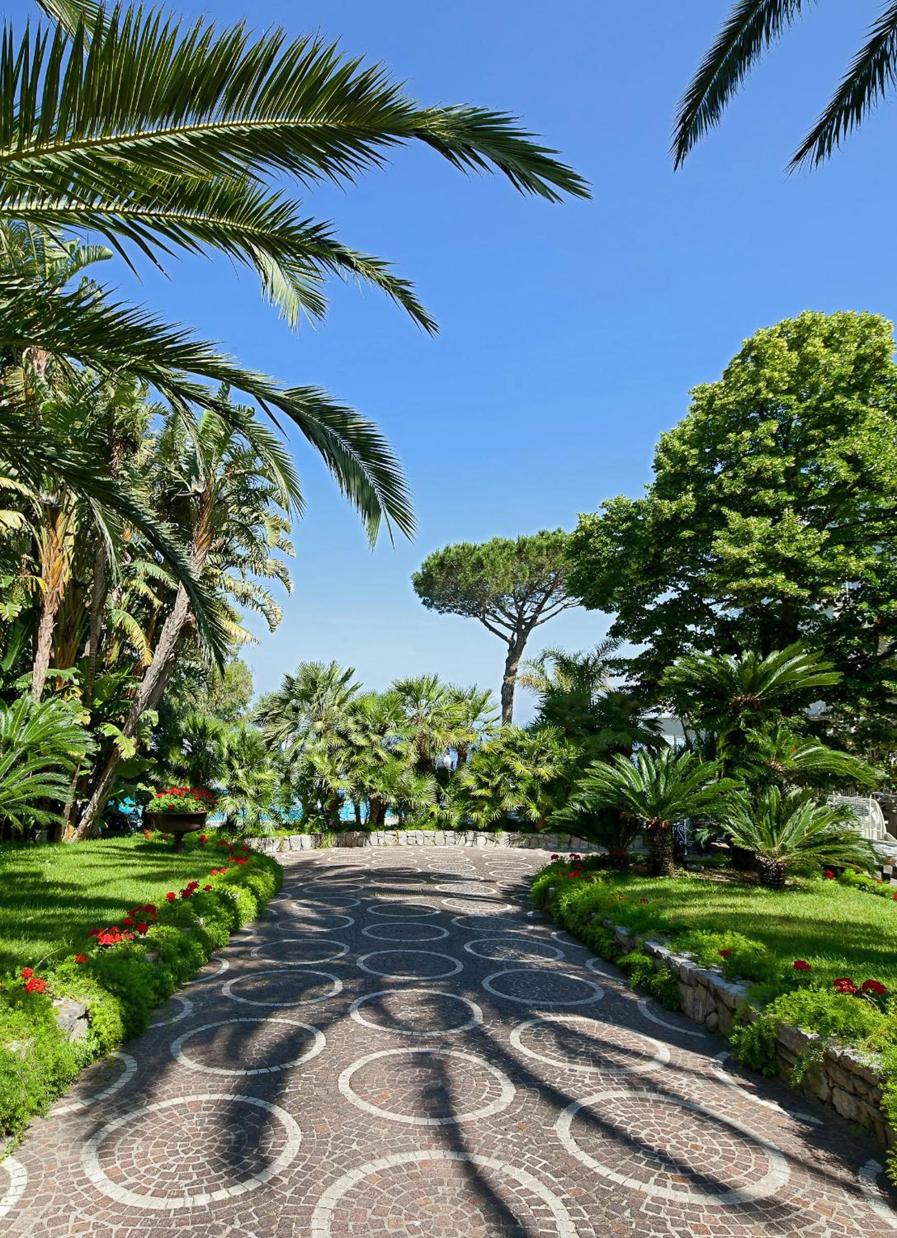 Day in Grand Hotel Riviera