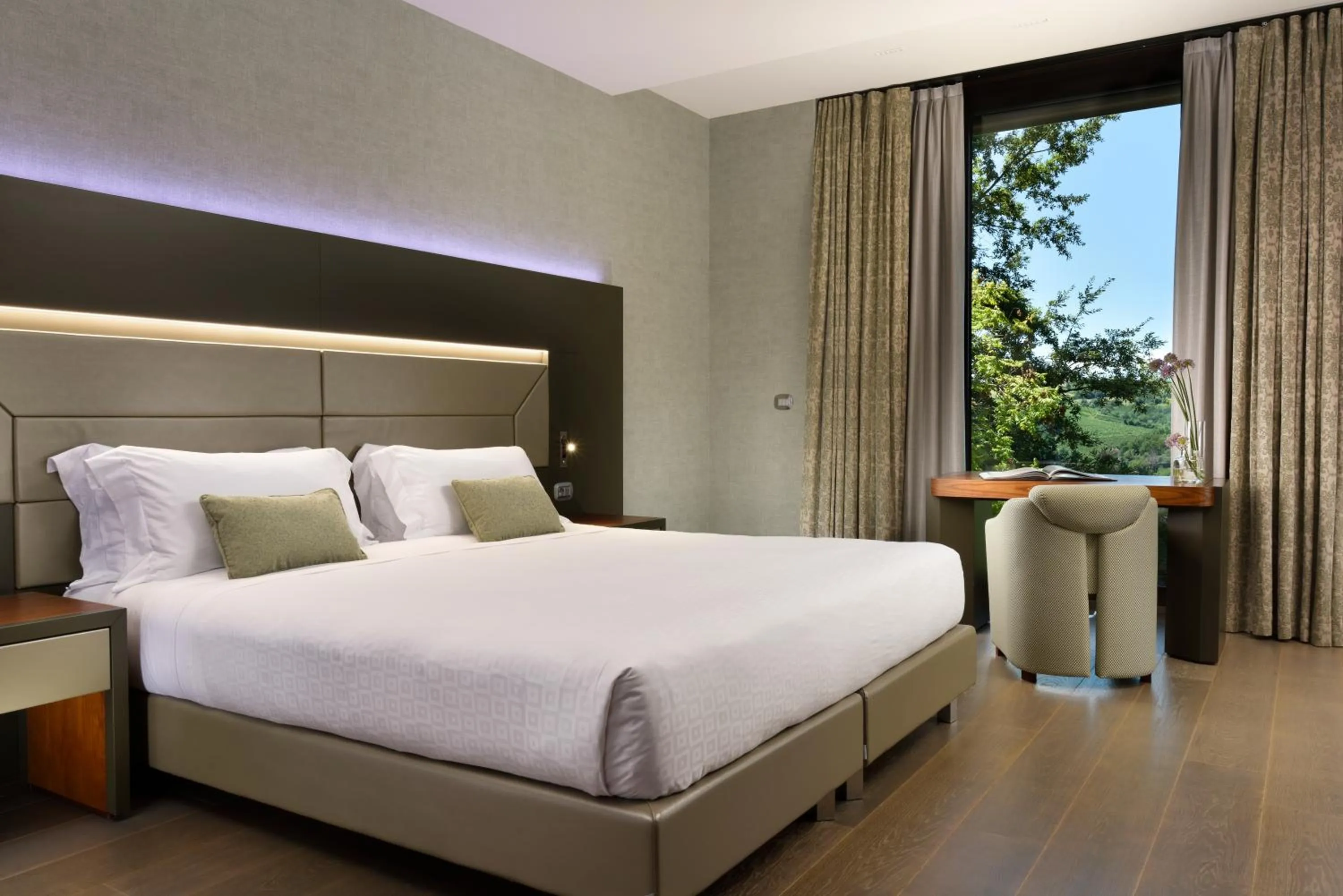 Bedroom, Bed in Il Boscareto Resort & Spa