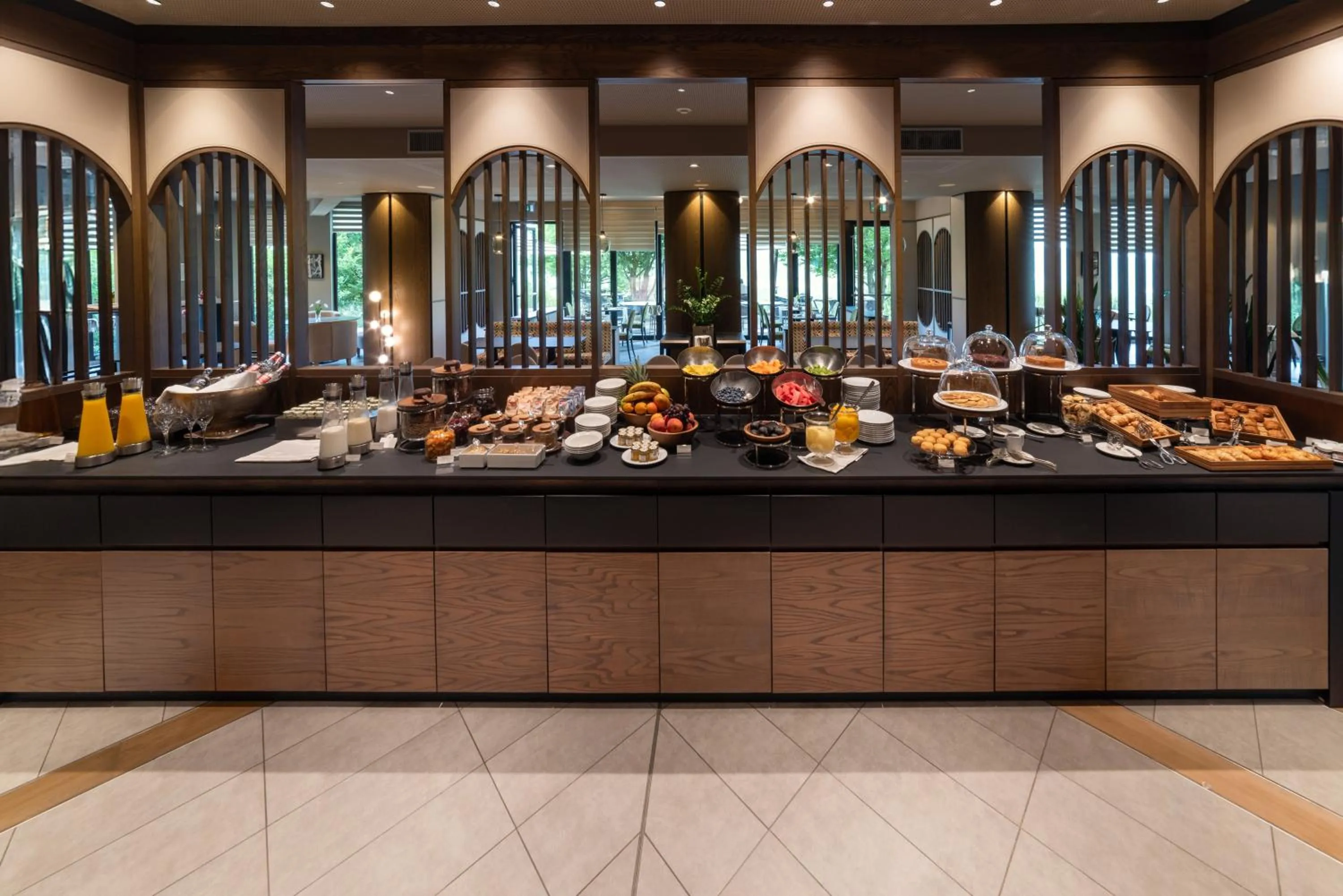 Buffet breakfast in Il Boscareto Resort & Spa