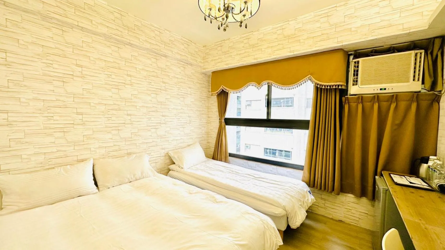 Bed in Feng Chia Hygge