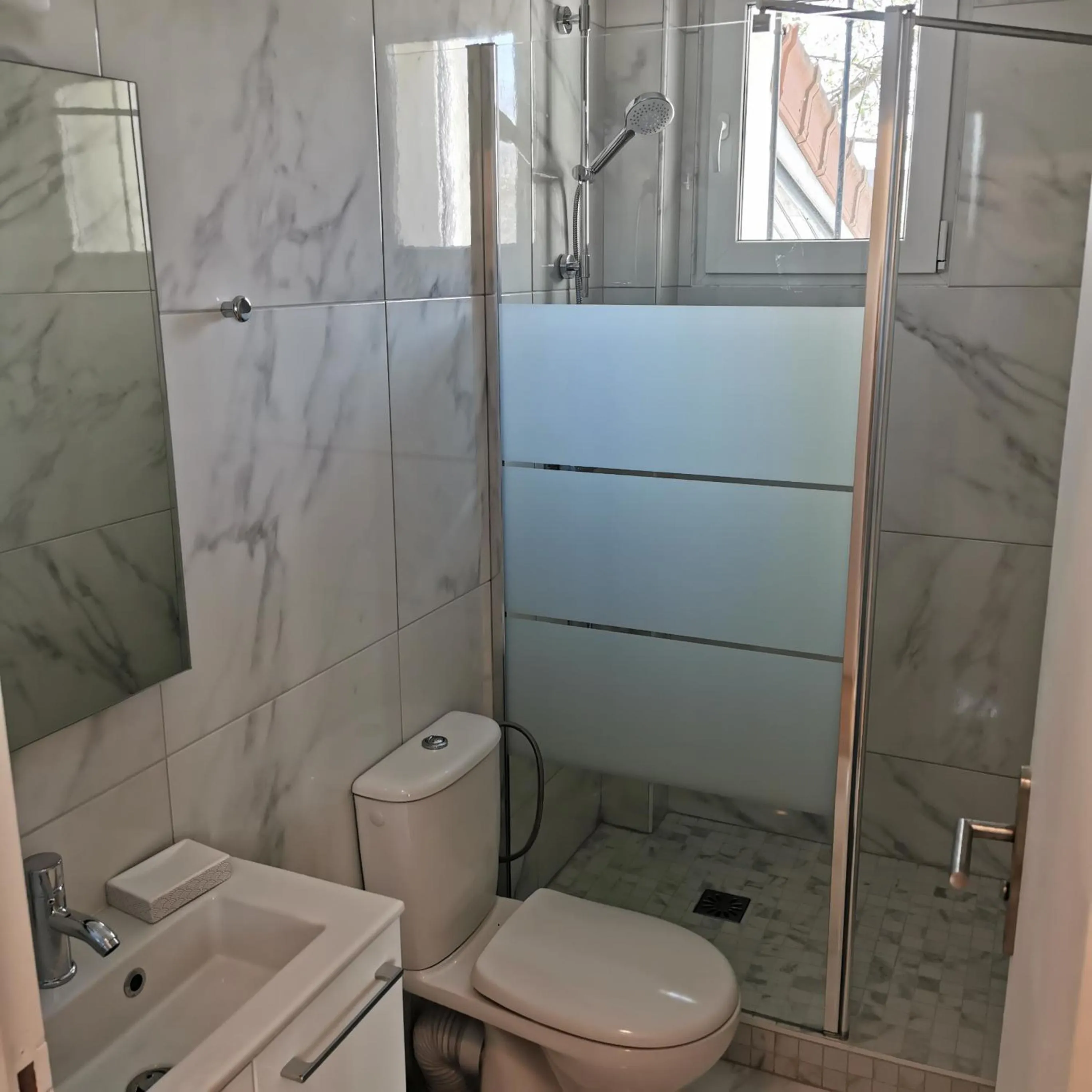 Shower in Résidence Hôtel Le Relais Amélie