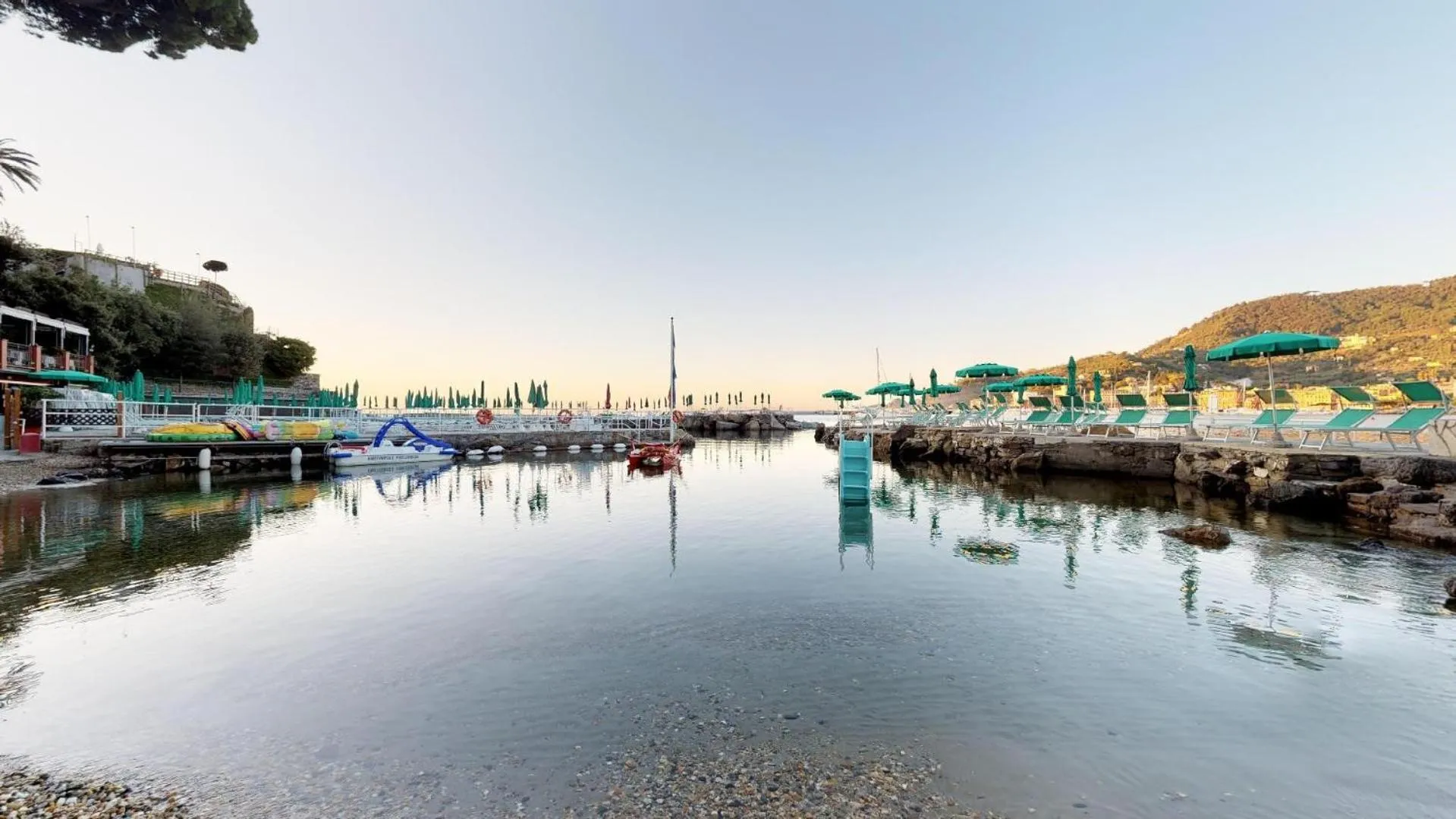 Beach in Hotel Metropole