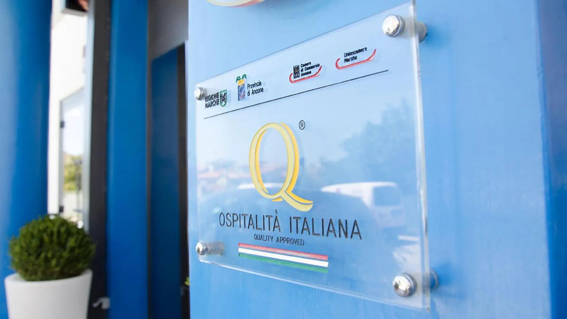 Facade/entrance in Hotel Europa