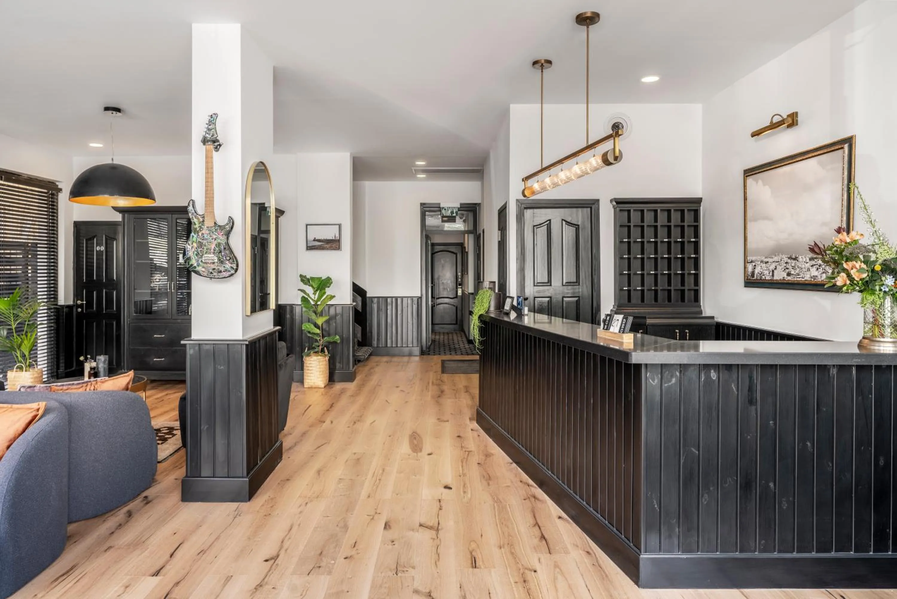 Lobby or reception in The New Port Hotel TLV