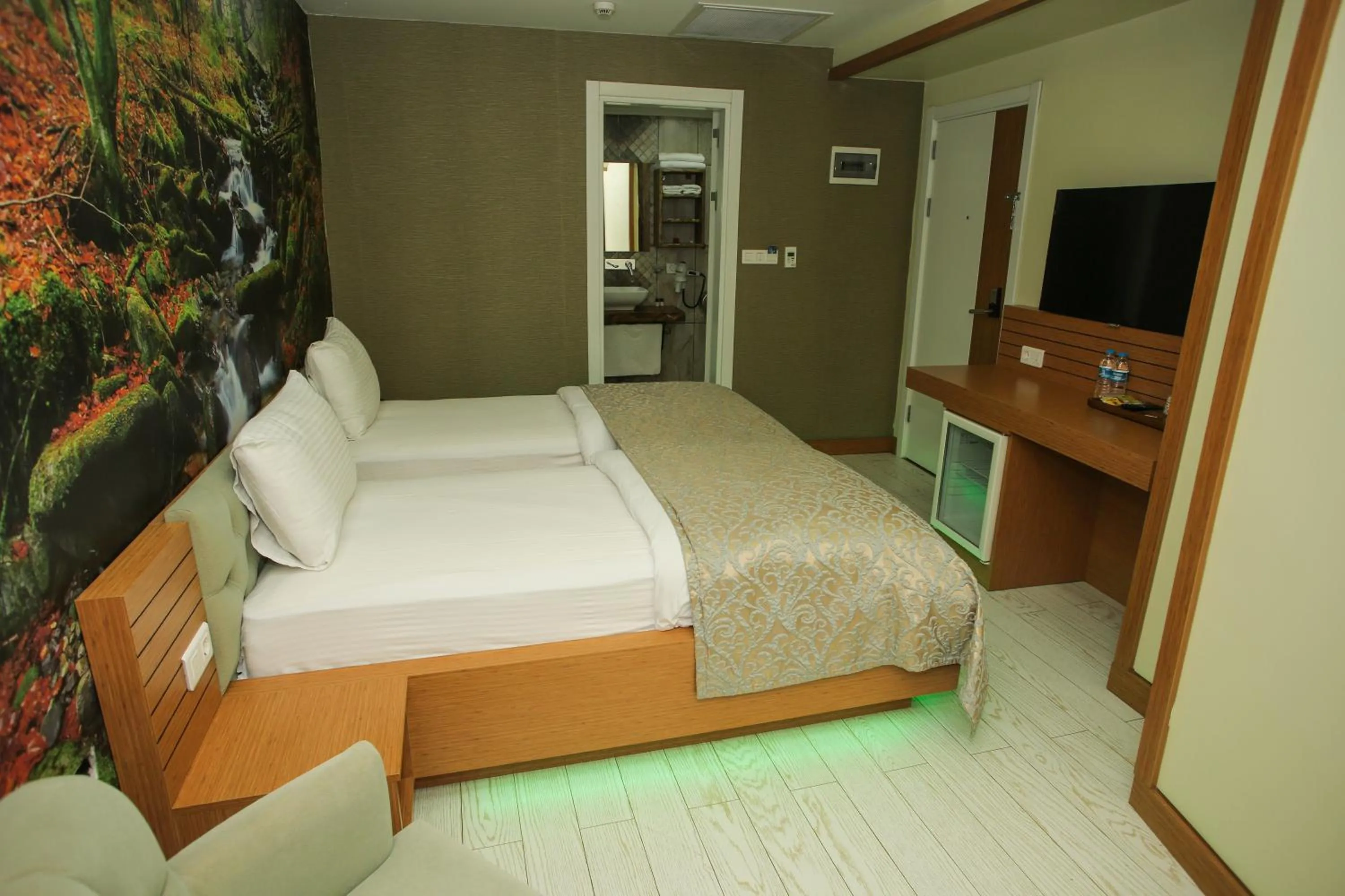 Bedroom, Bed in Quantum Hotel