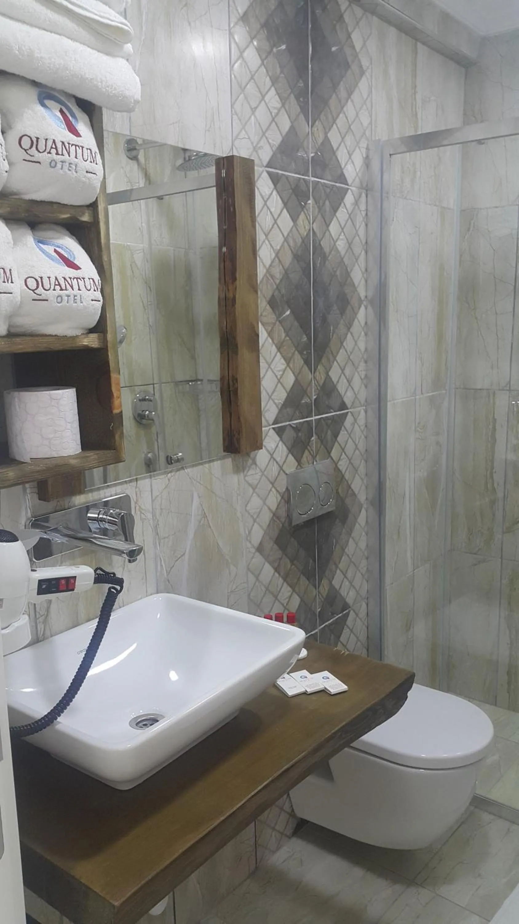 Bathroom in Quantum Hotel