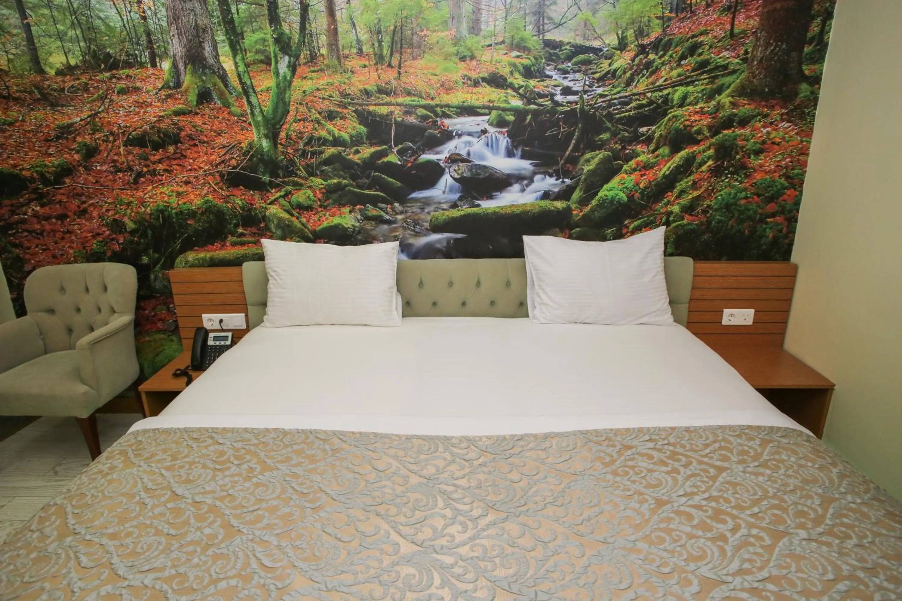 Bedroom, Bed in Quantum Hotel