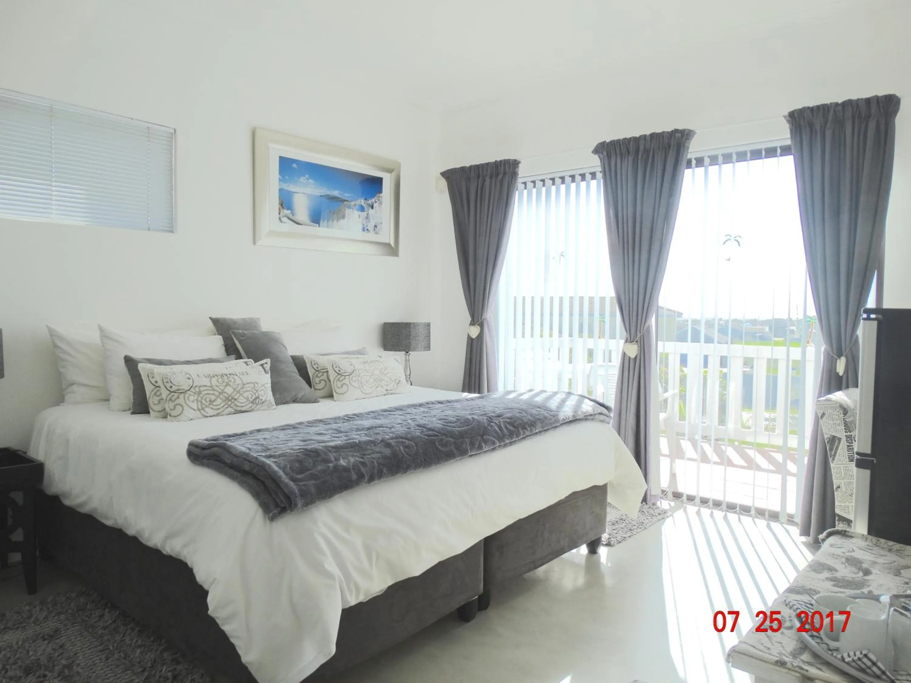 Photo of the whole room, Bed in Au Plais De Langebaan at Palm Tree Villa