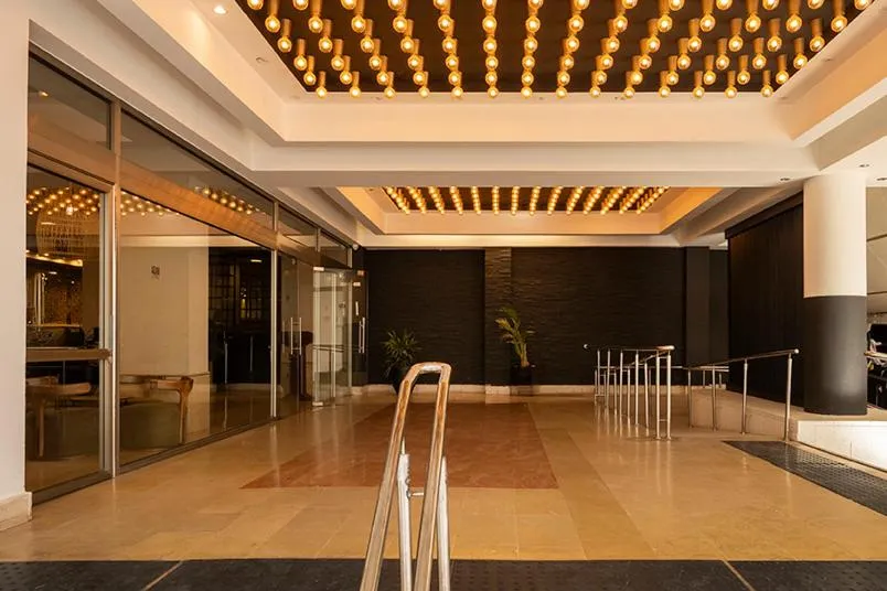 Facade/entrance in EVE Eilat by Adam Hotels