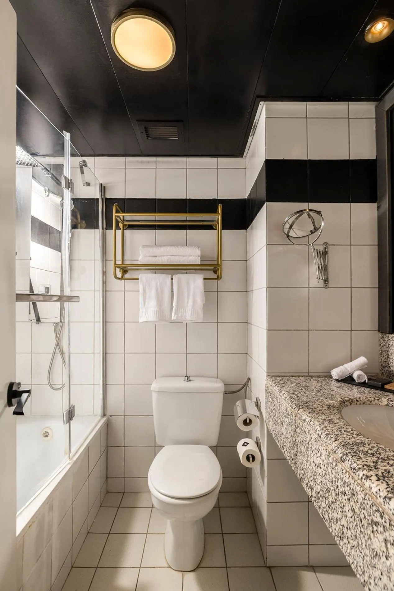 Shower in EVE Eilat by Adam Hotels