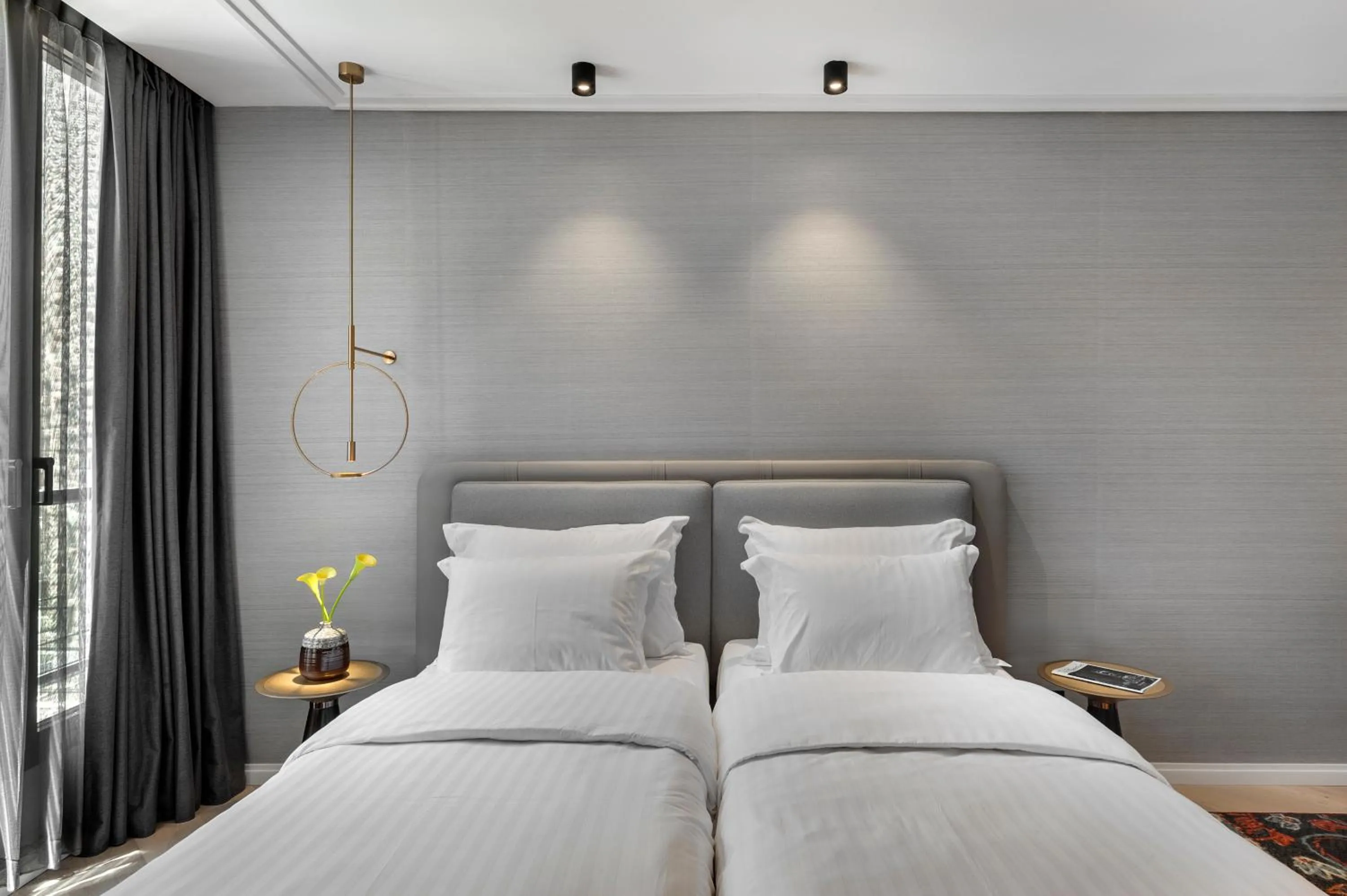 Bedroom, Bed in The Inbal Jerusalem