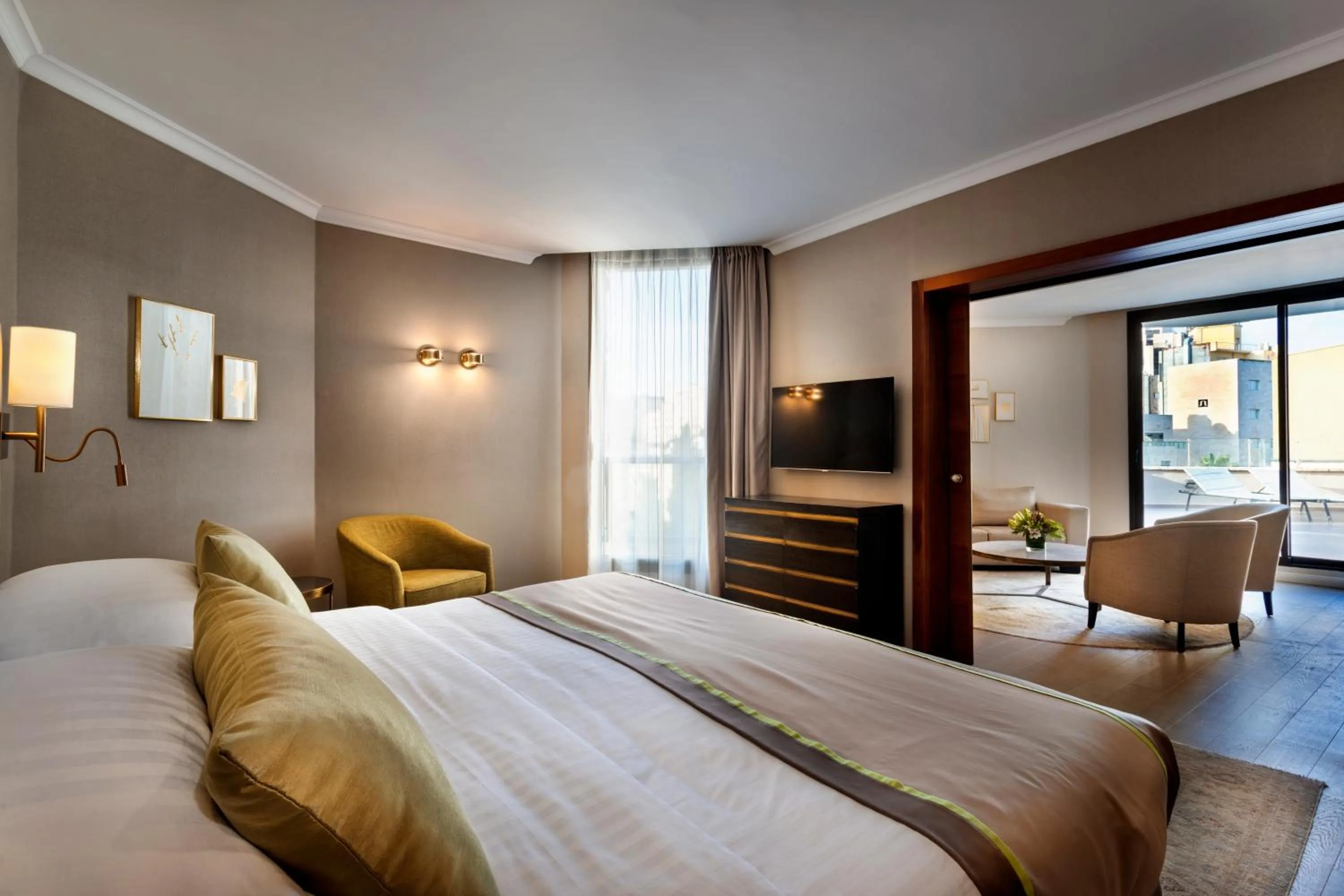 Photo of the whole room, Bed in The Inbal Jerusalem