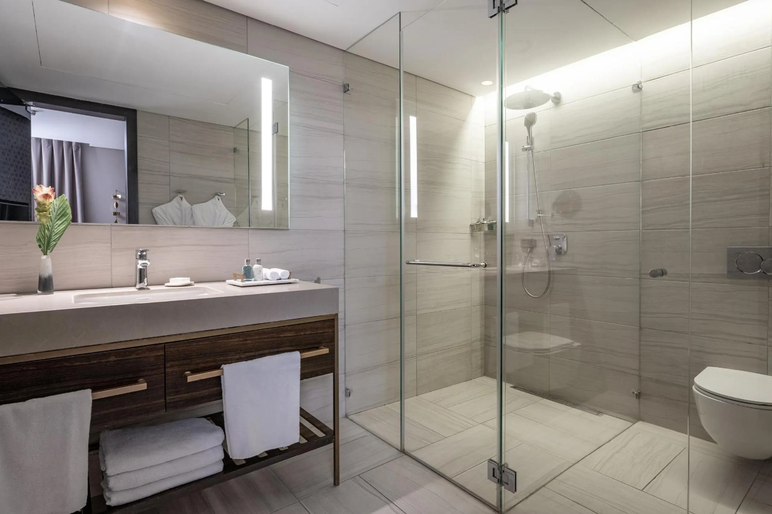 Shower in The Inbal Jerusalem