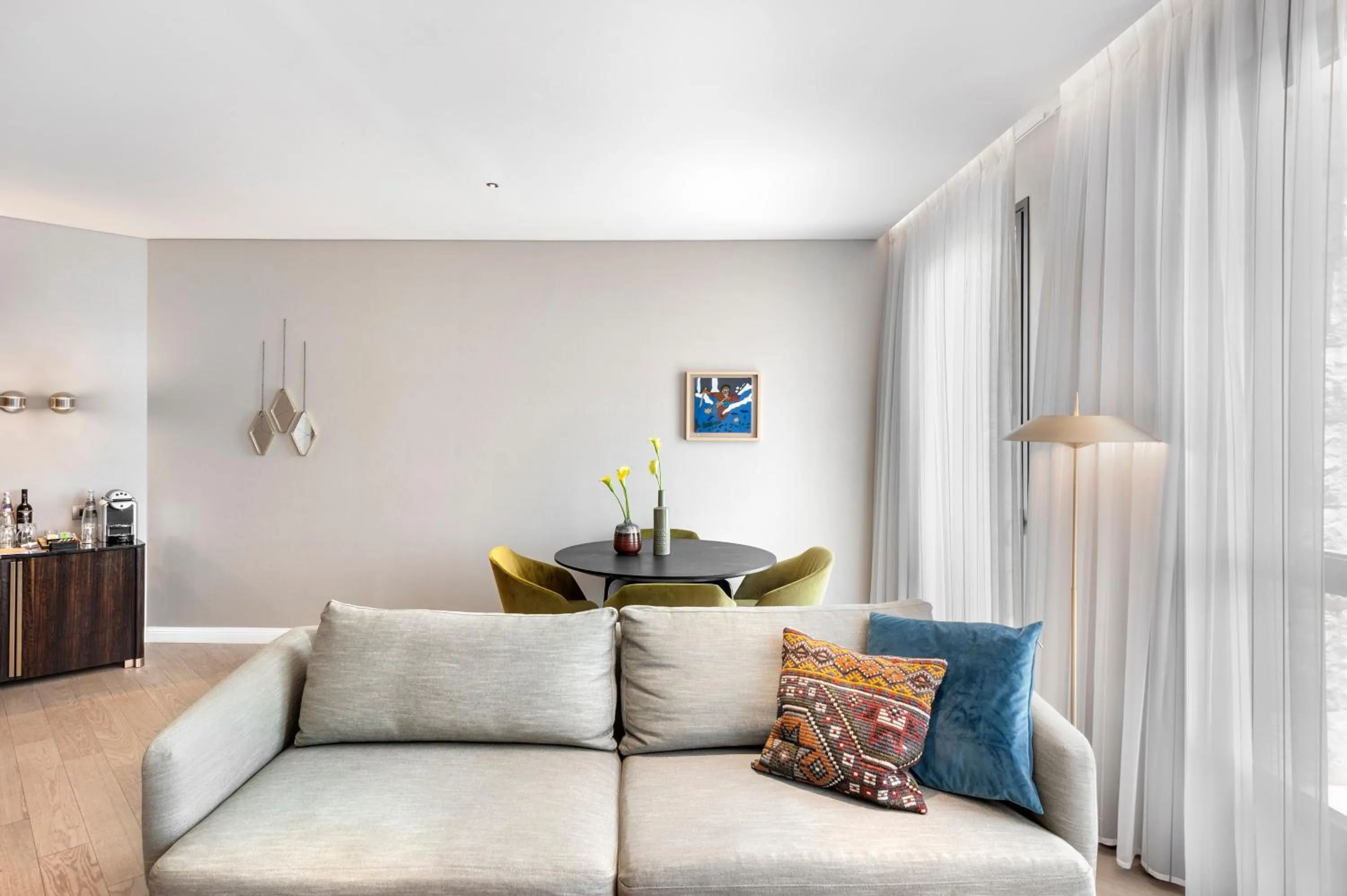 Seating area in The Inbal Jerusalem