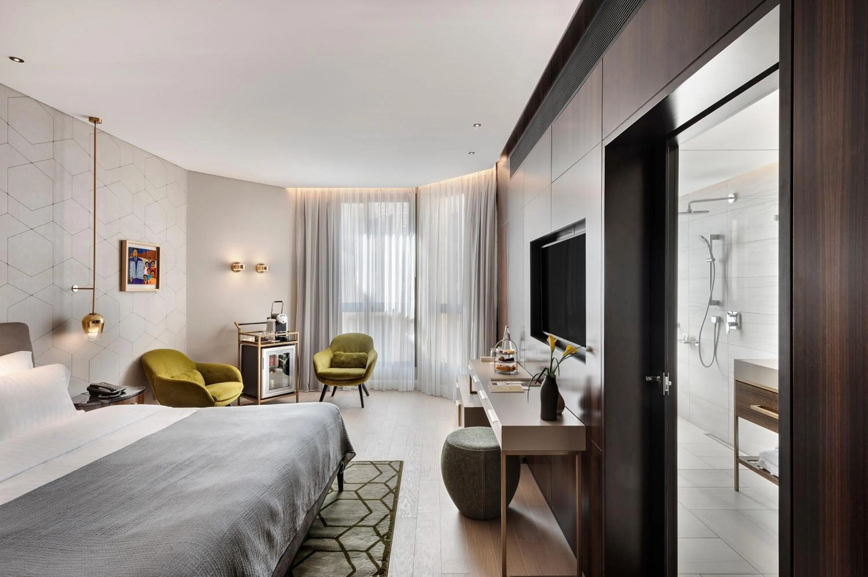 Photo of the whole room, Bed in The Inbal Jerusalem