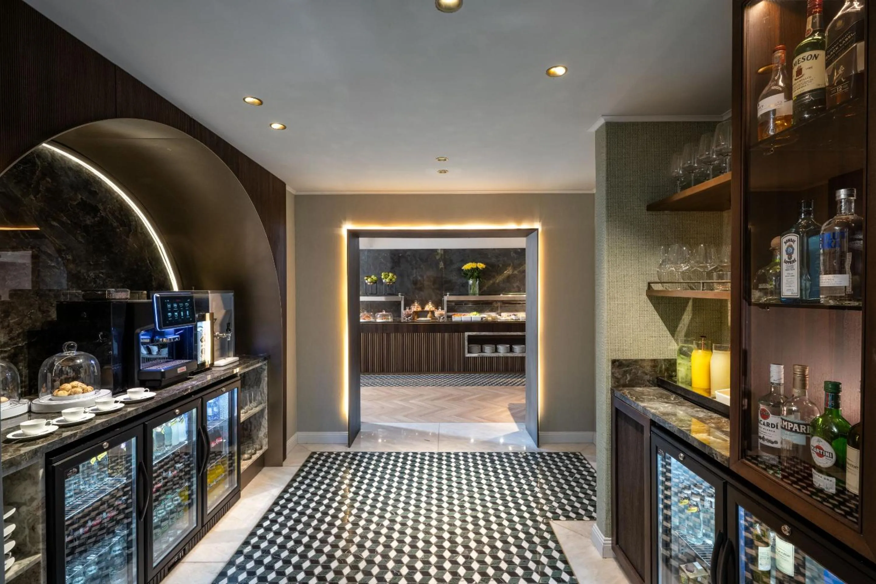 Lounge or bar in The Inbal Jerusalem