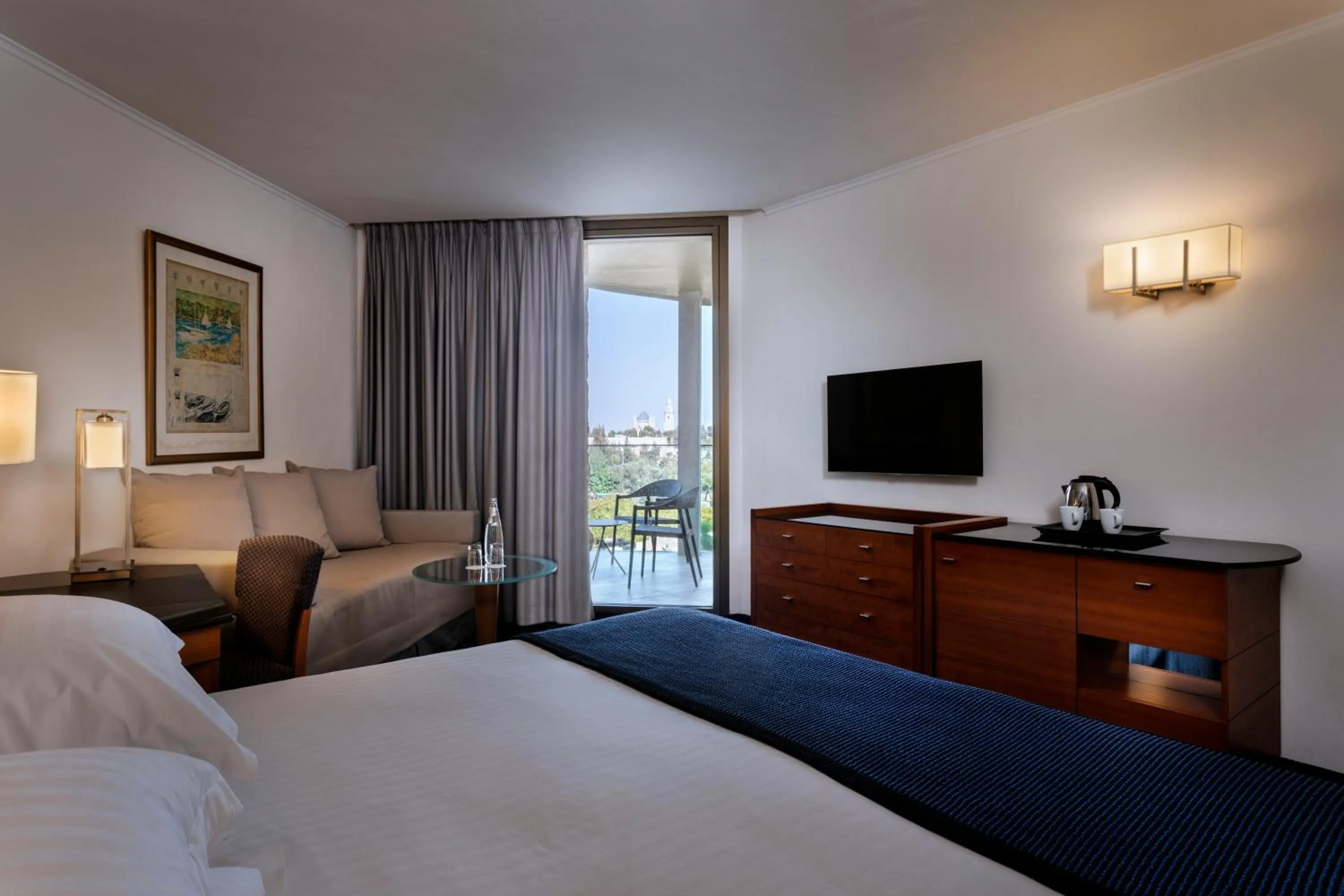 Photo of the whole room, Bed in The Inbal Jerusalem