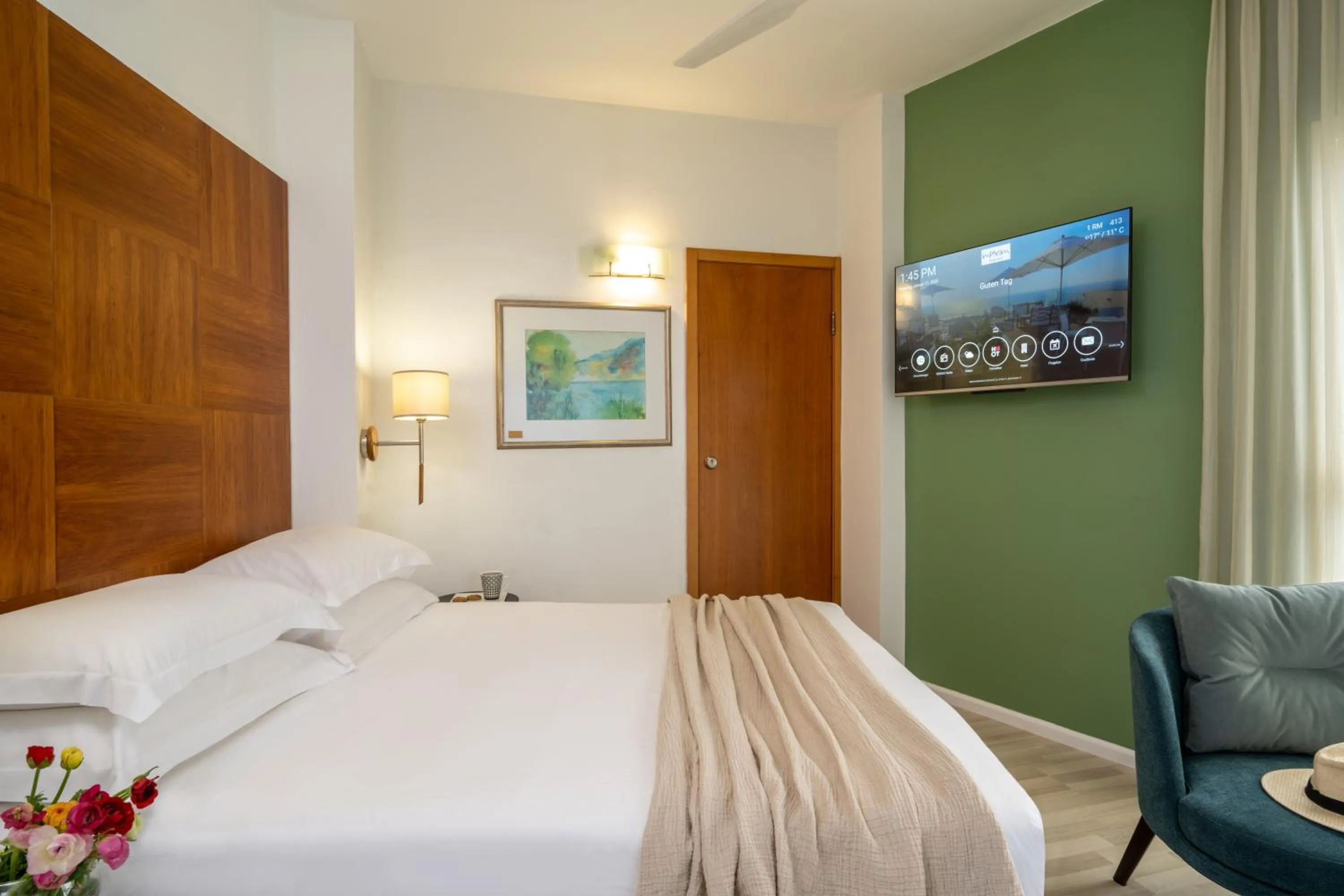 TV and multimedia, Bed in Maxim Design Hotel 3 Star Superior