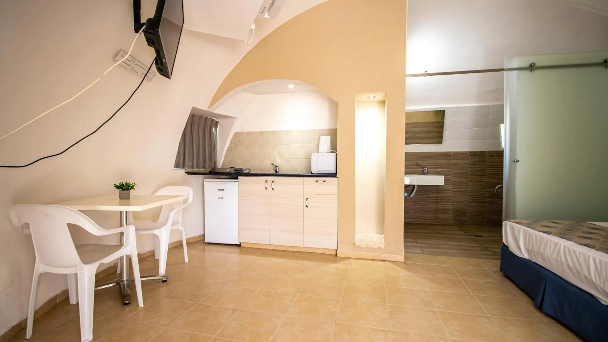 Bed in Dor Country Lodging