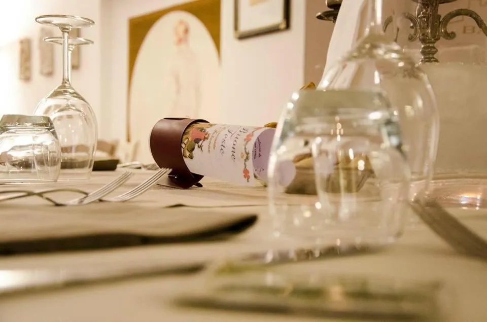 Restaurant/places to eat in Hotel Touring