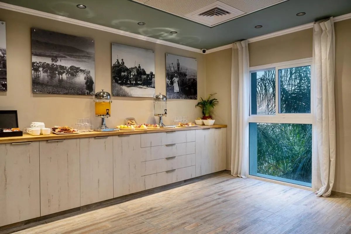 Food and drinks in Jacob Ohalo Kinneret