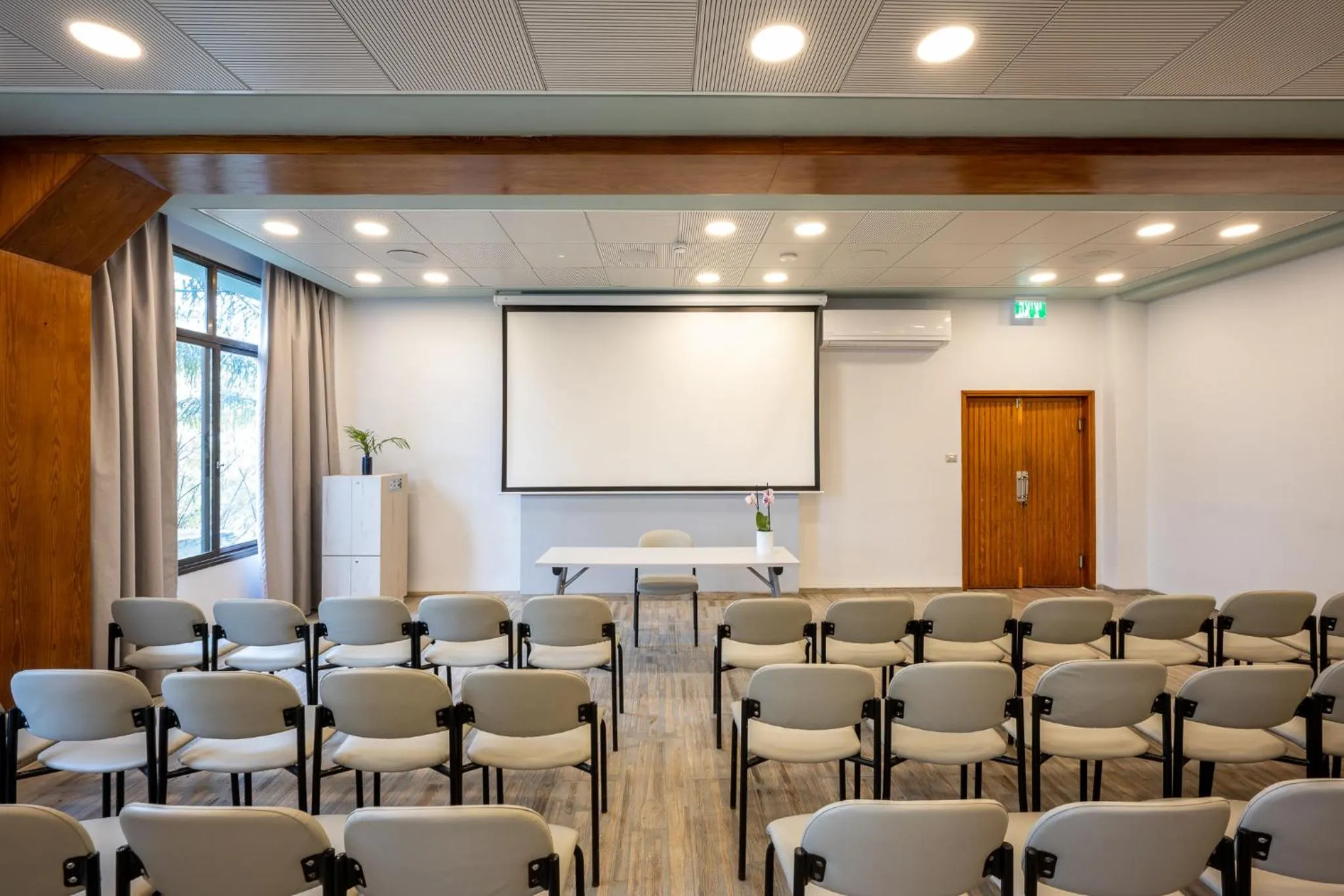 Meeting/conference room in Jacob Ohalo Kinneret