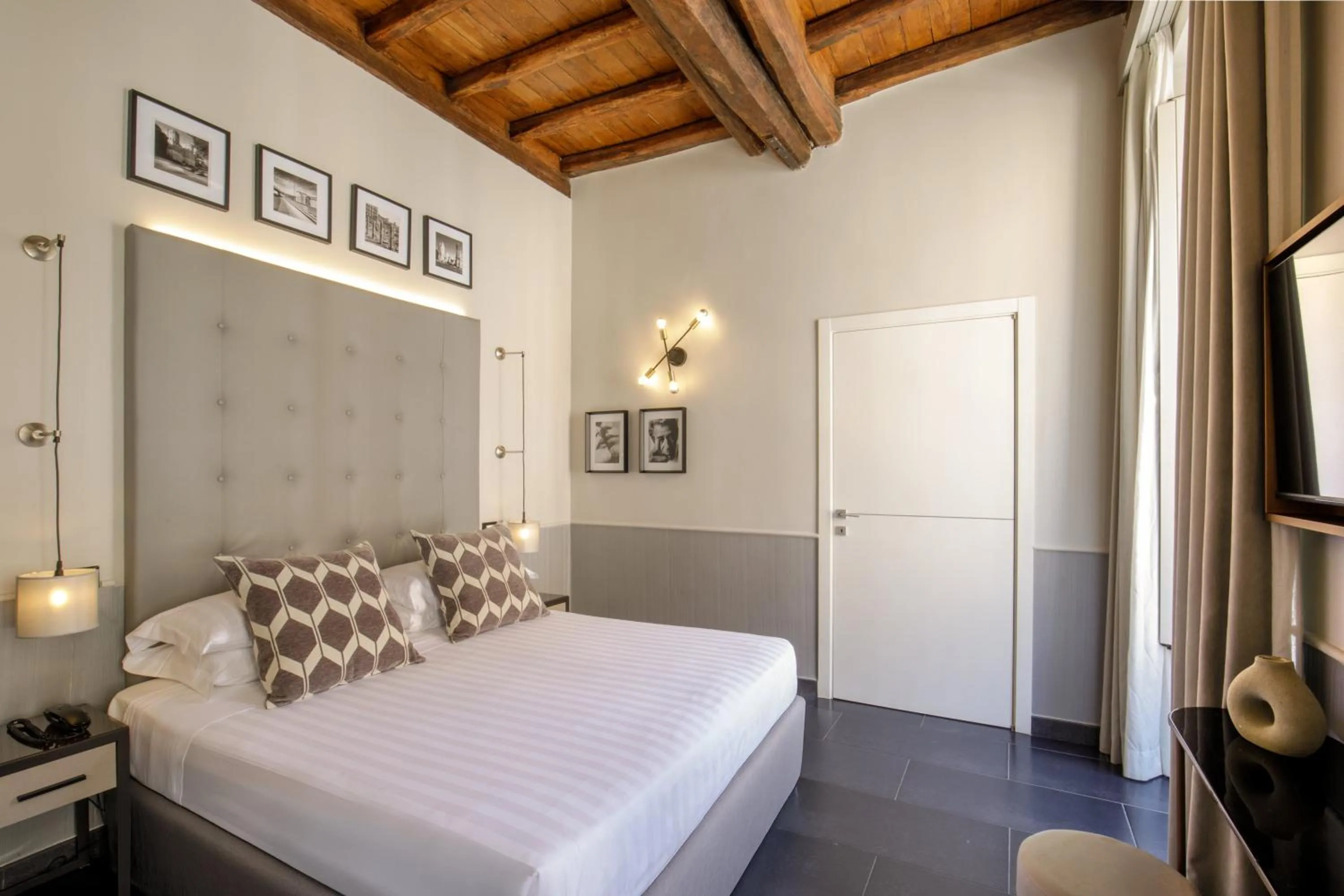Bed in Stay Inn Rome Via Del Corso