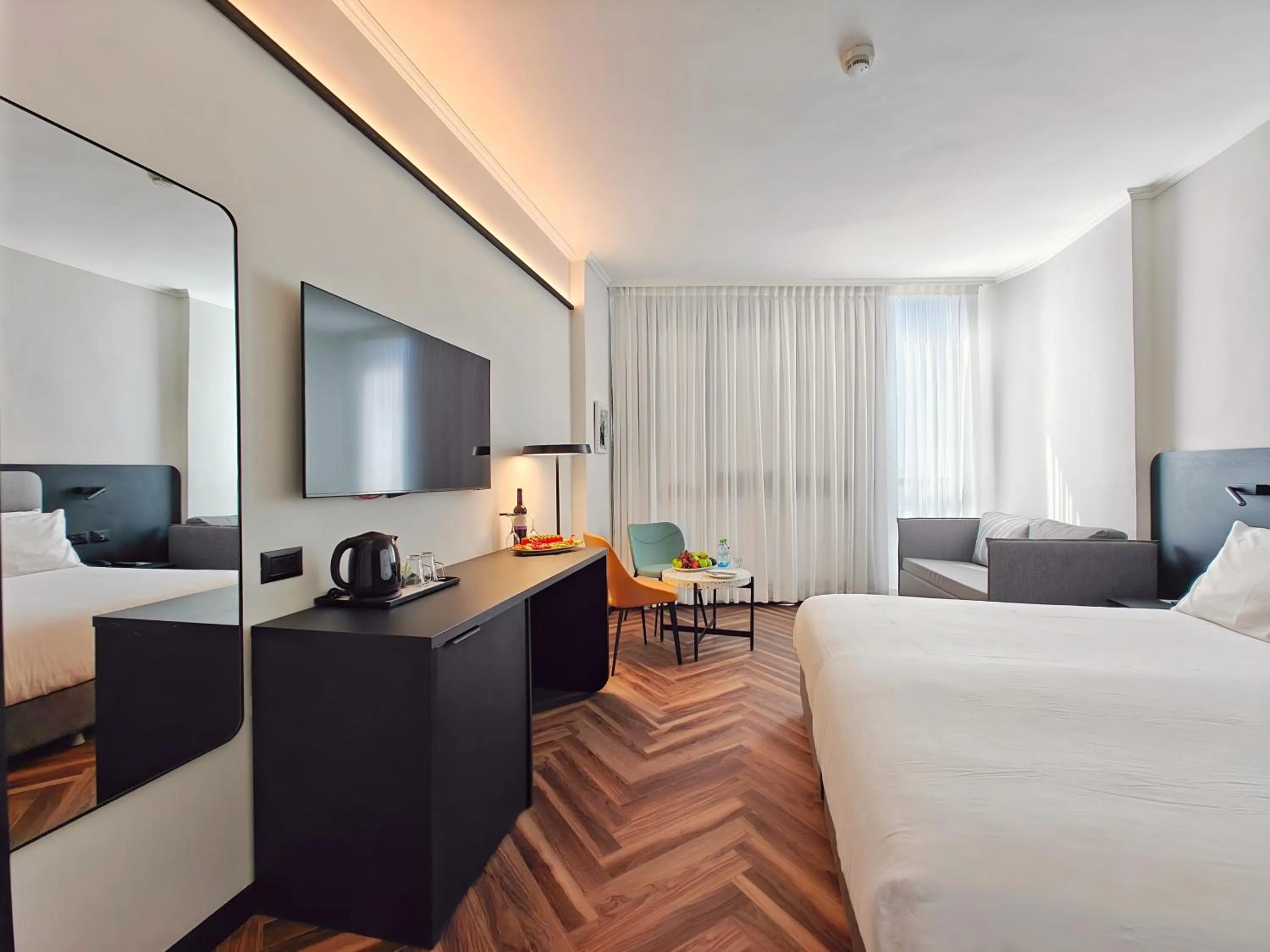 Bed in Shalom Jerusalem Hotel