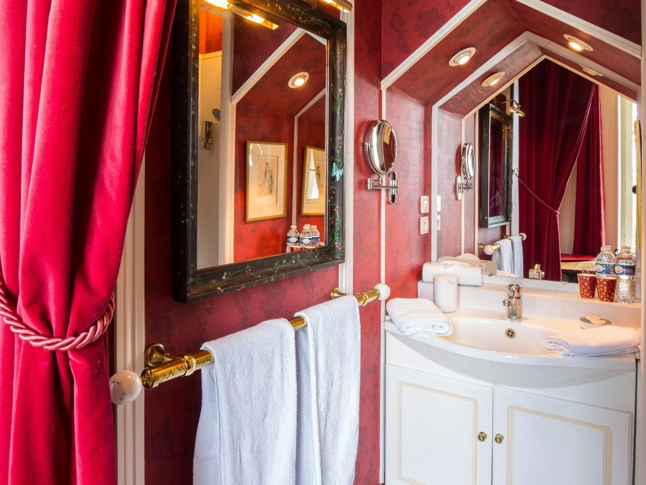 Bathroom in Le Prieuré Saint Agnan