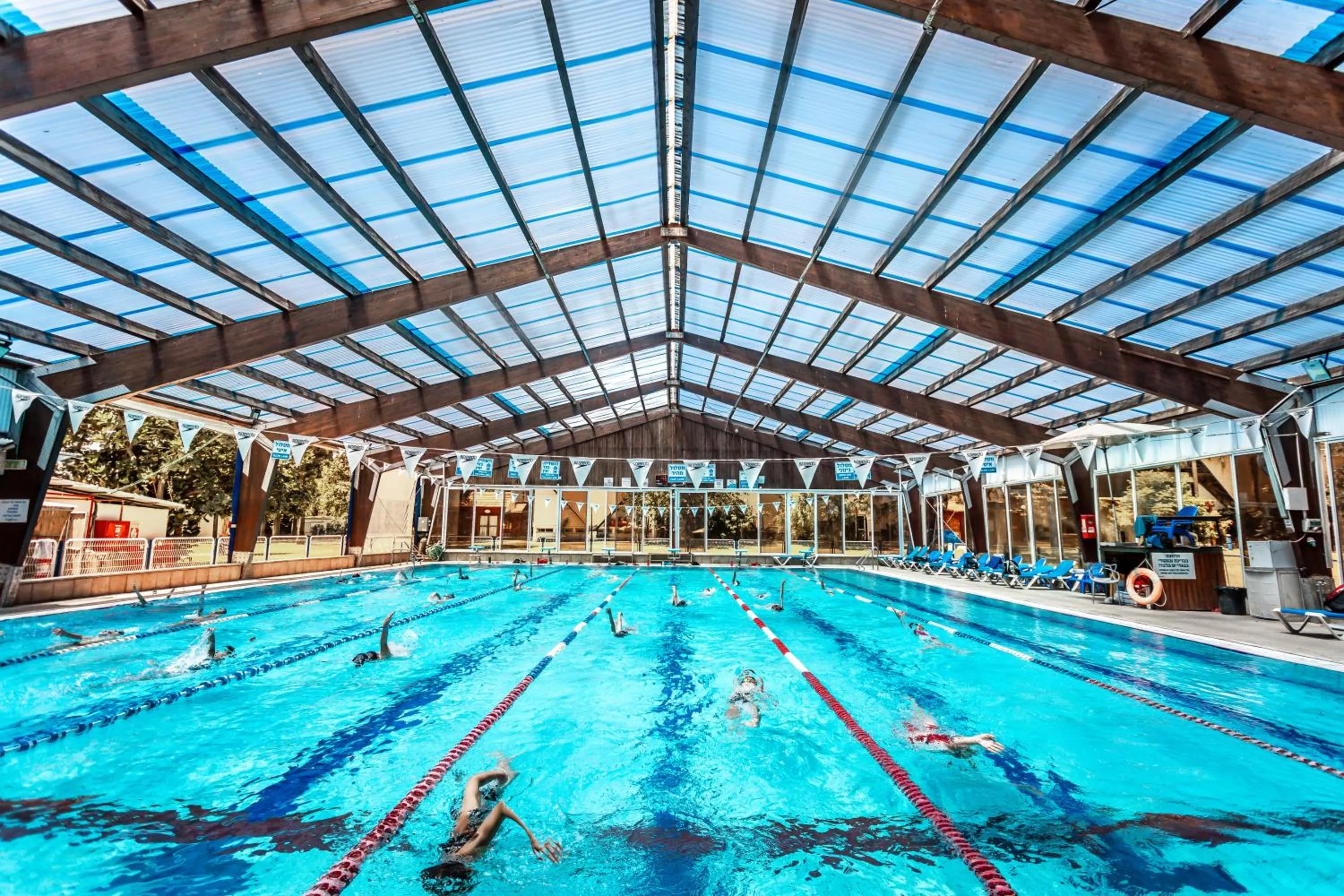 Swimming pool in Kfar Maccabiah Business & Sport Hotel