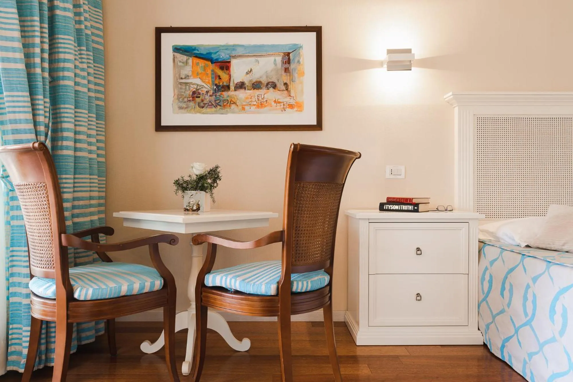 Bed in Villa Madrina Lovely and Dynamic Hotel