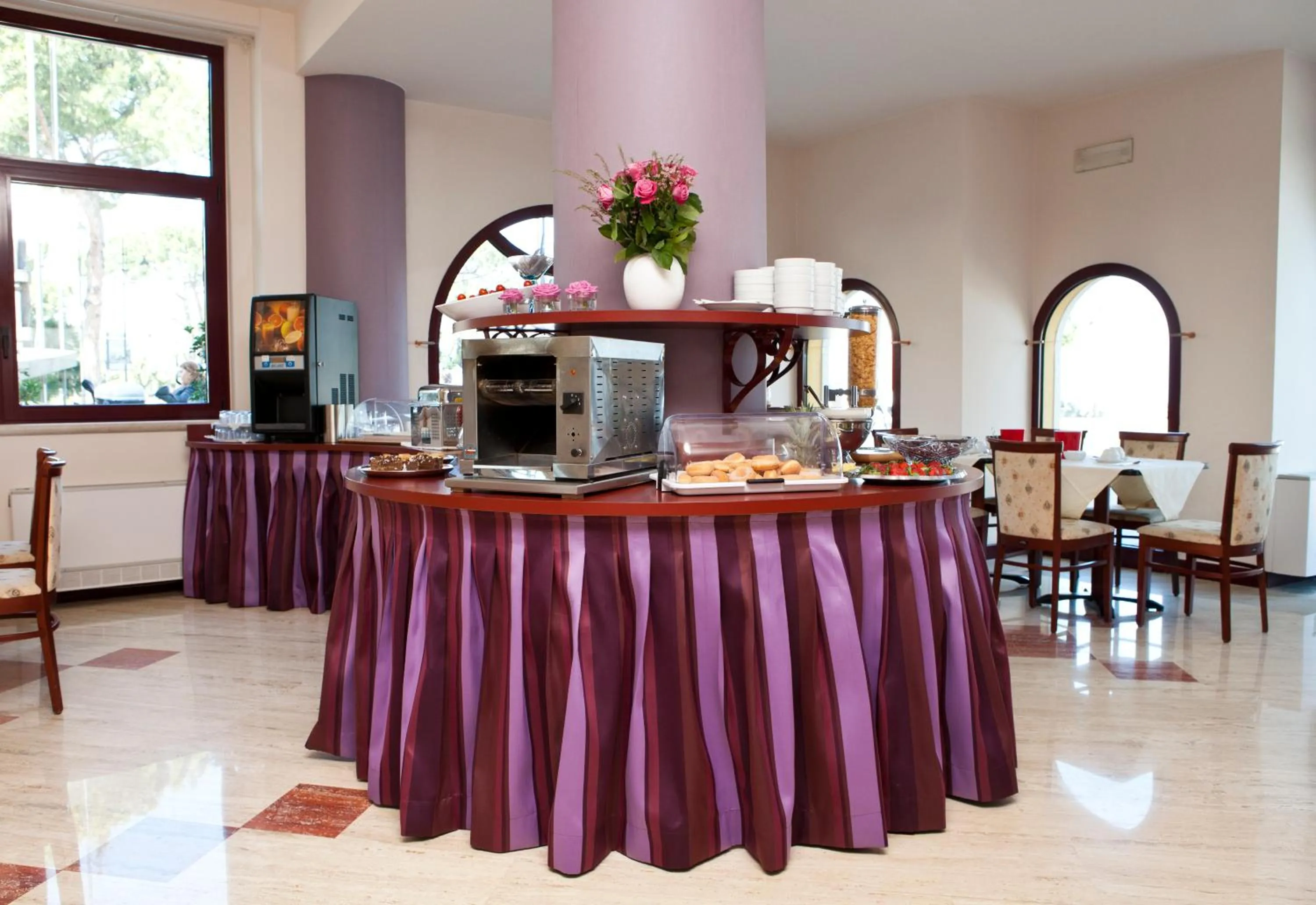 Restaurant/places to eat in Hotel Vittorio
