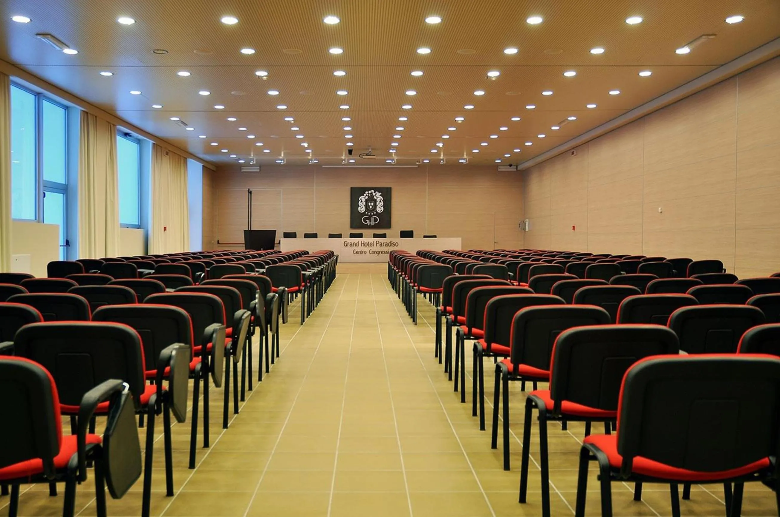 Business facilities in Grand Hotel Paradiso