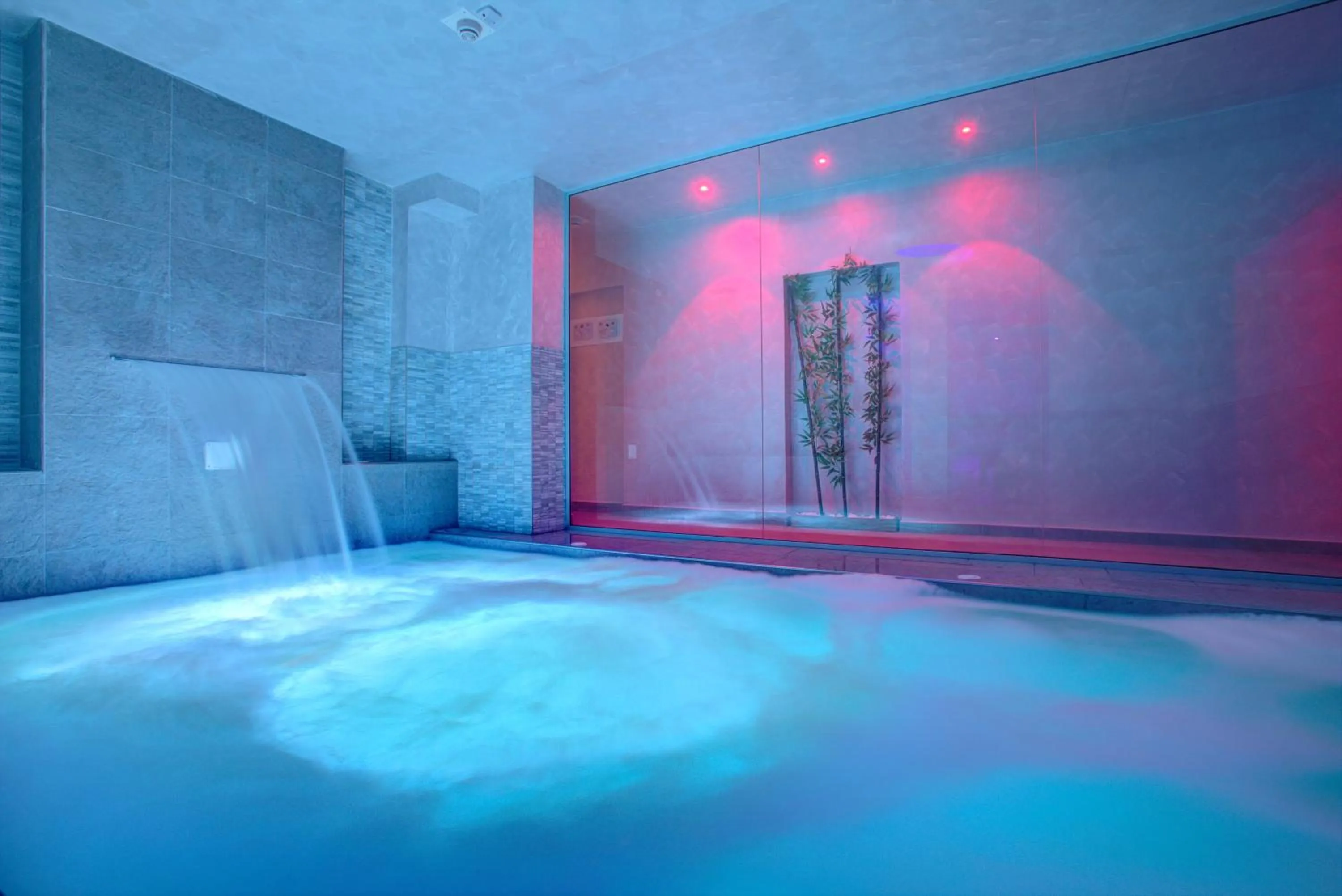 Hot Tub in Ferretti Beach Hotel