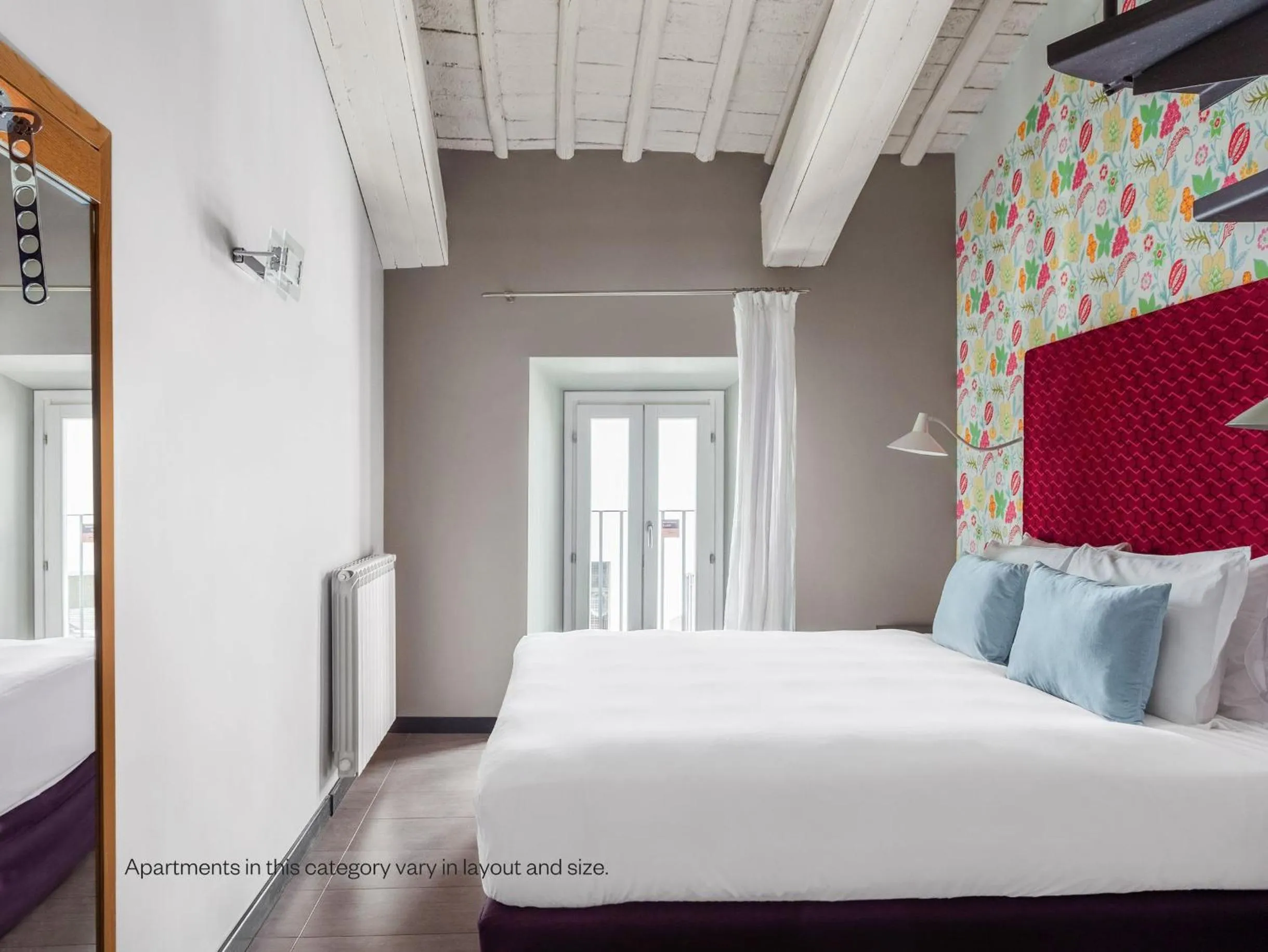 Bed in Numa Rome Vici