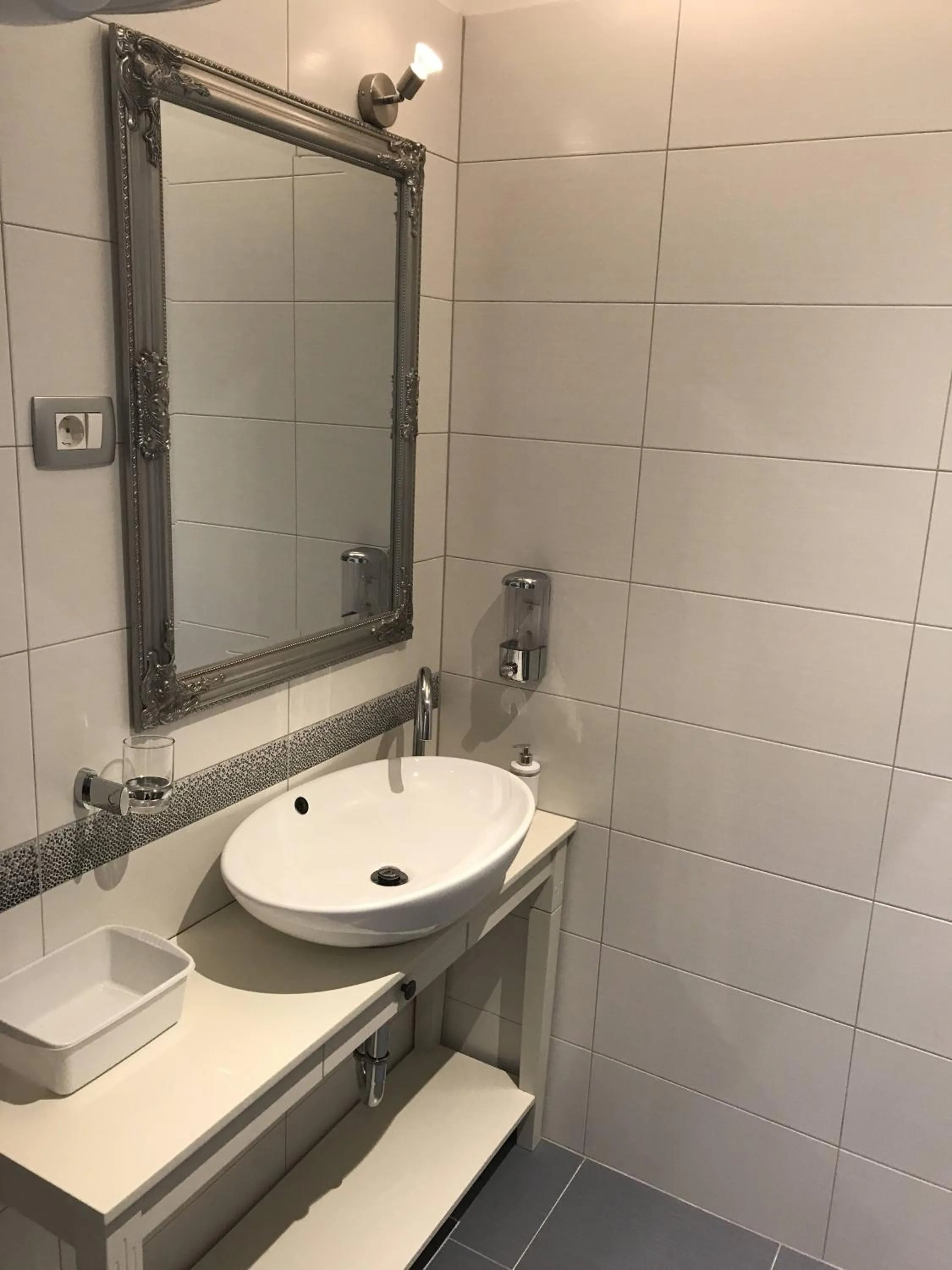 Bathroom in Pula Antic Rooms in Center